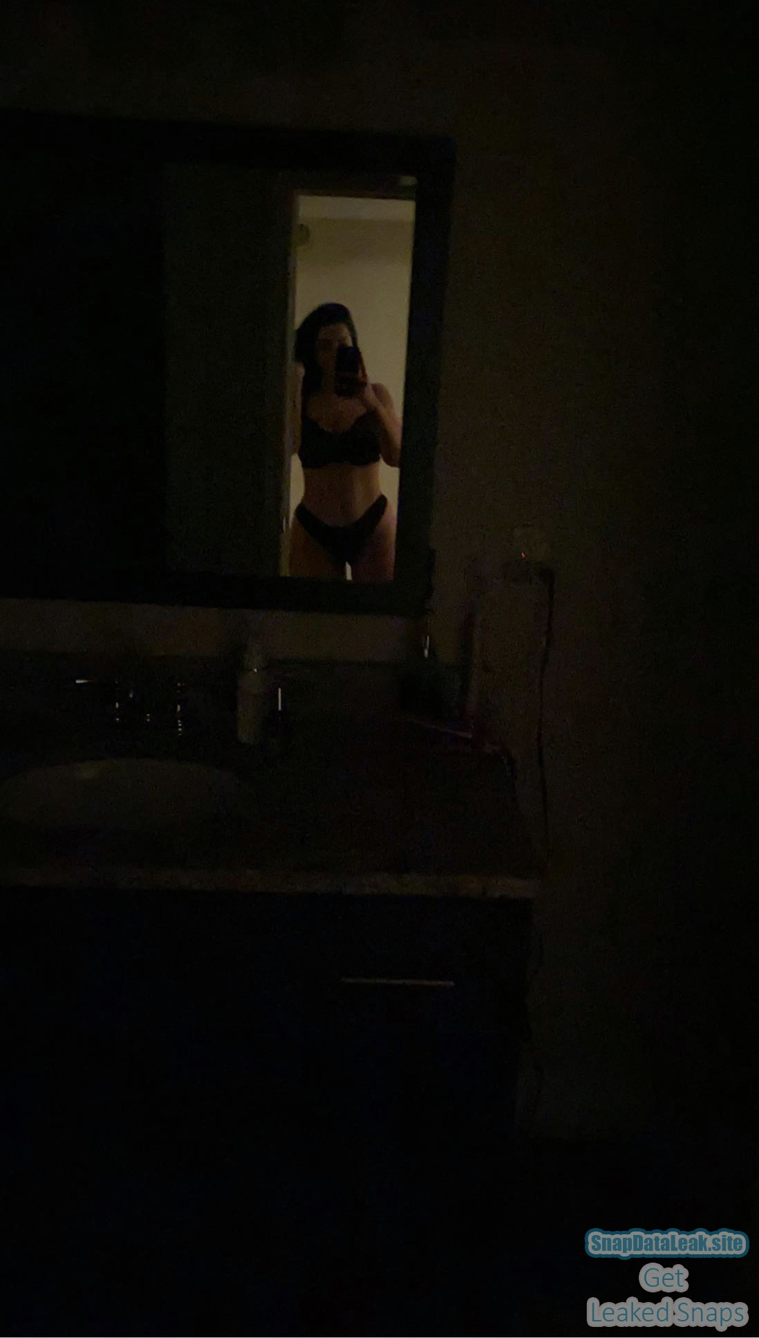 Teen  Snapchat Nudes get leaked