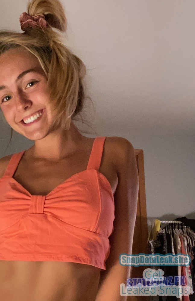 white college girl is a slut Snap Leak