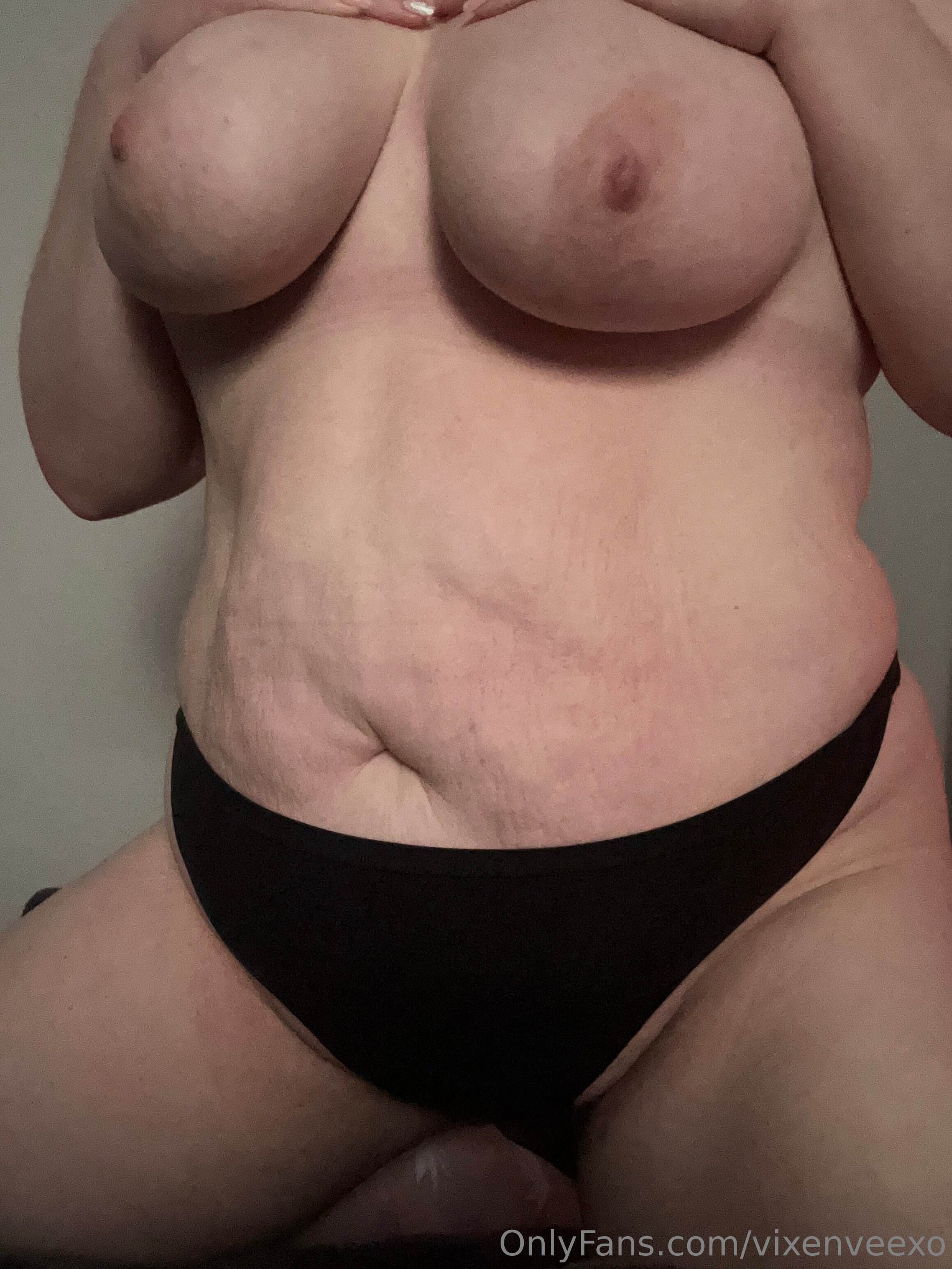 Cute slut with huge ass and tits