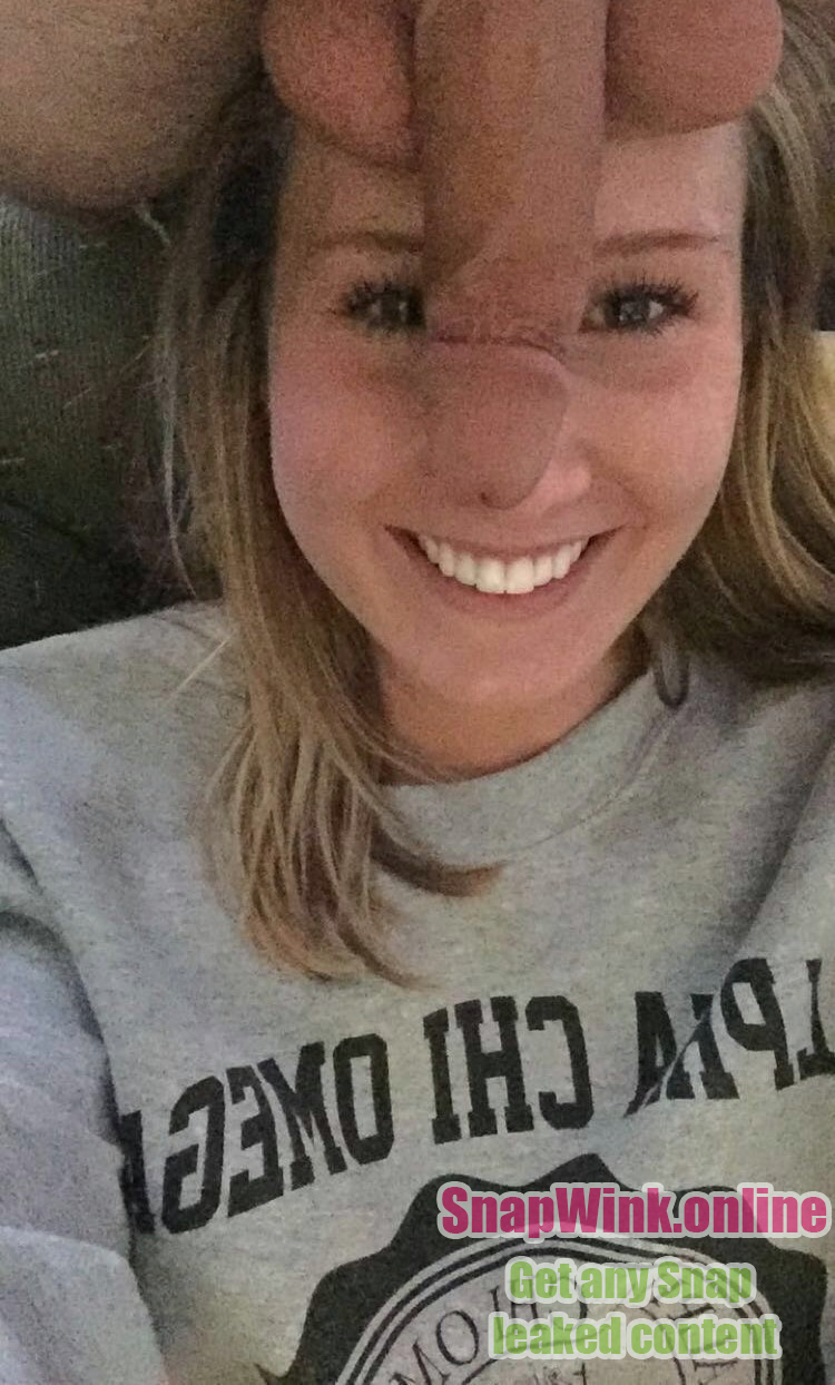 Hot college gym rat teasing perfectly tight body