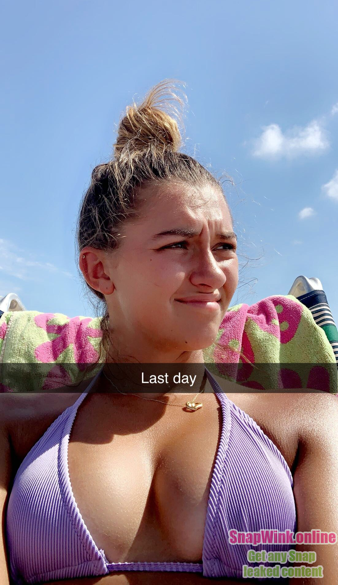 Perfect body college cutie