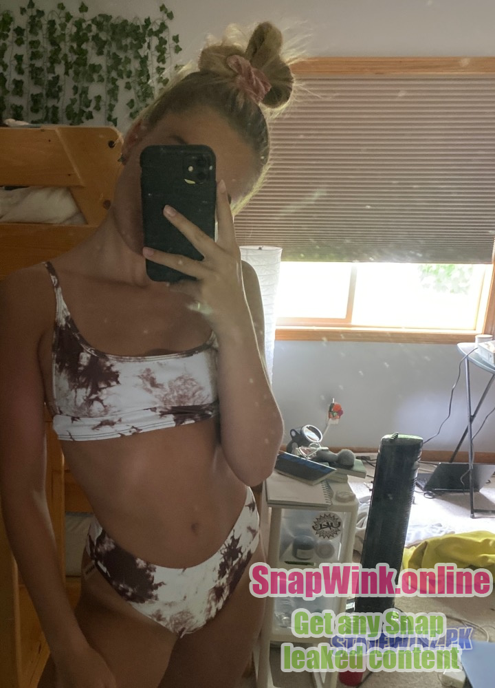 Blonde college teen GF snap leaks