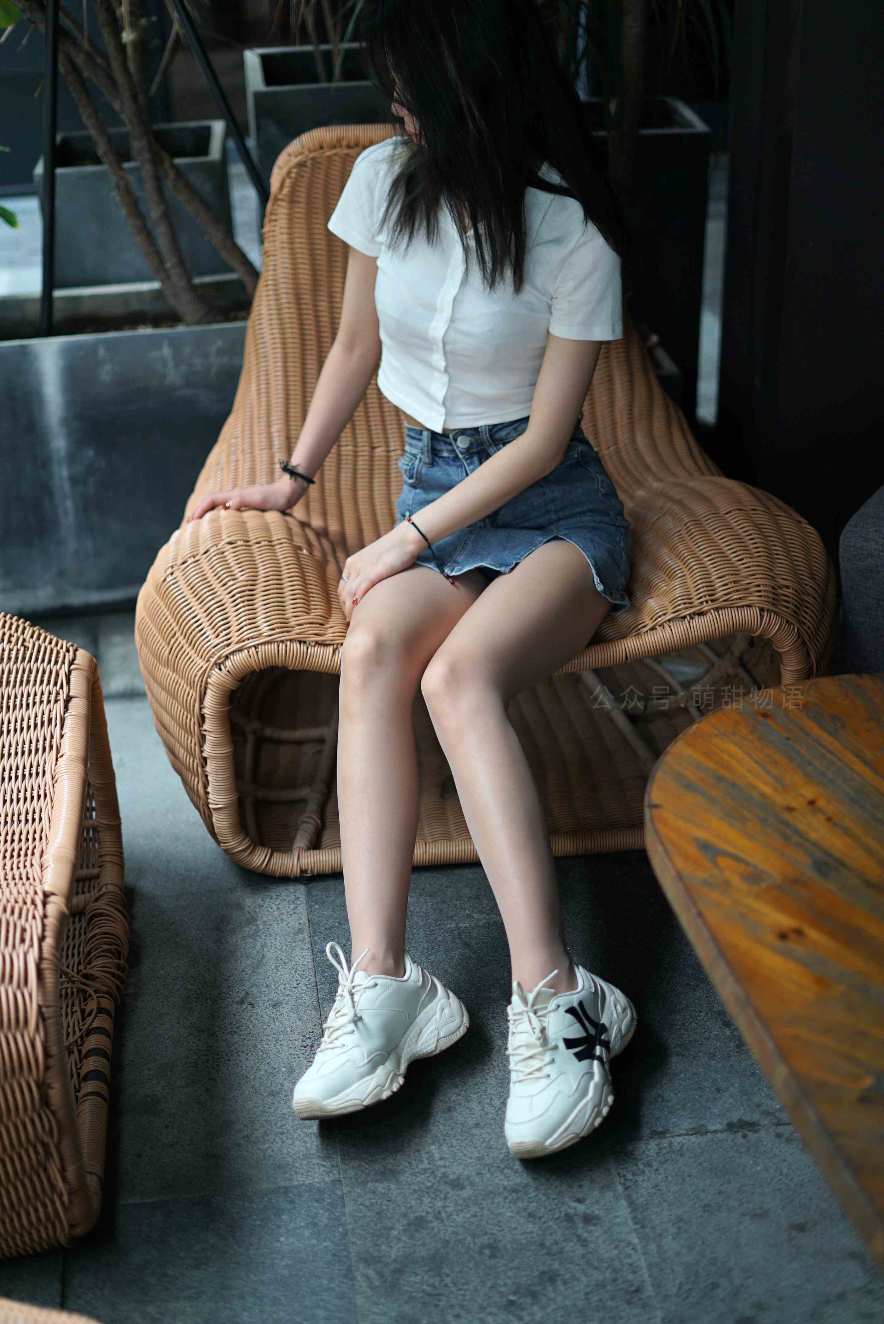 China Beauty Legs and feet 1672