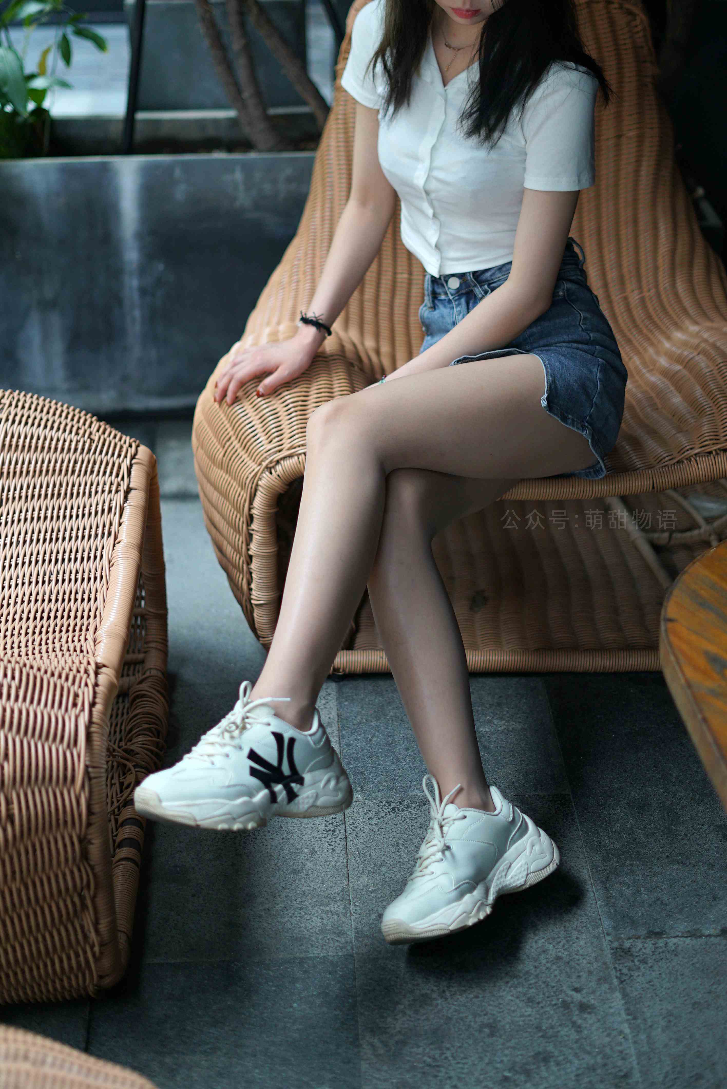 China Beauty Legs and feet 1672