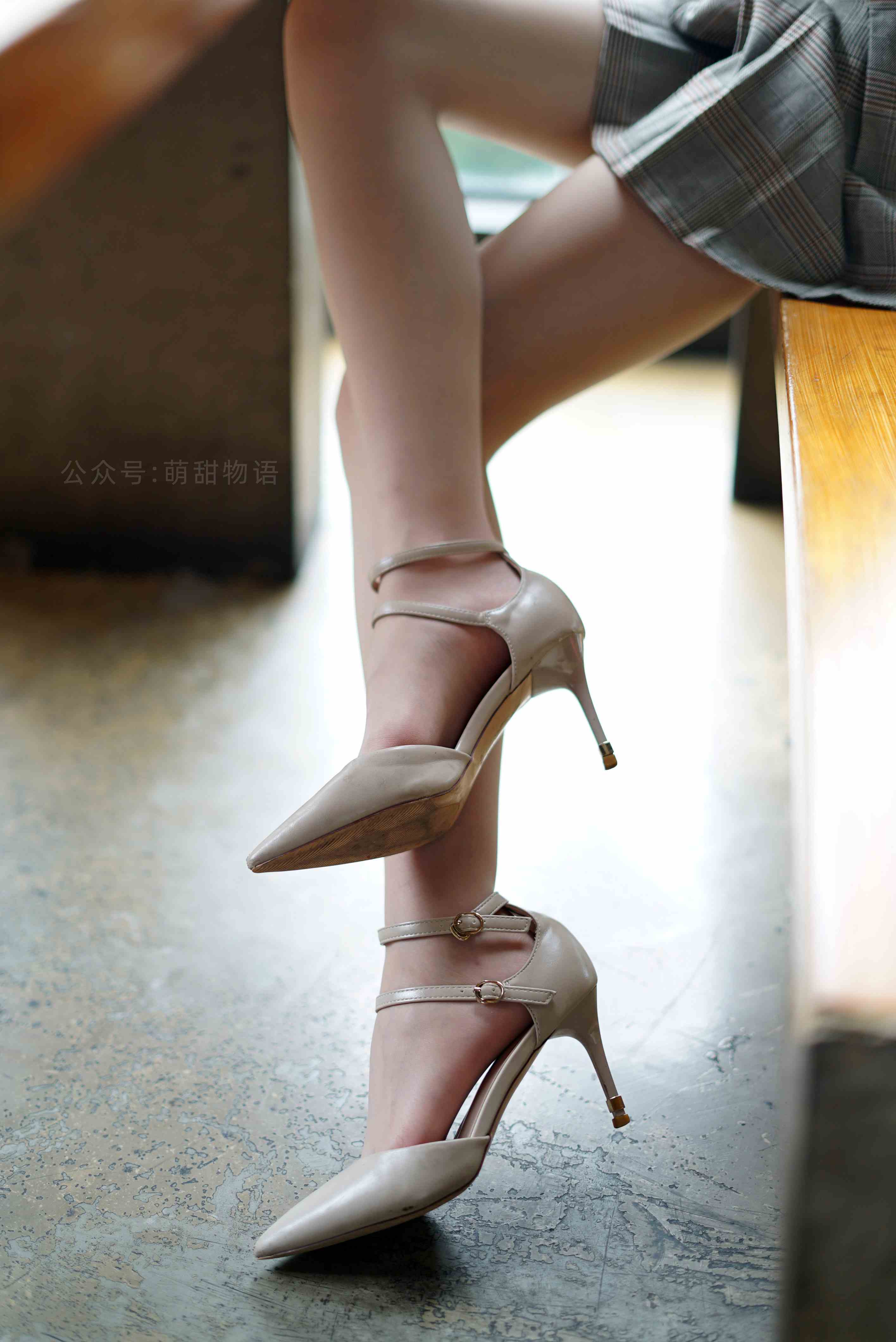 China Beauty Legs and feet 1674