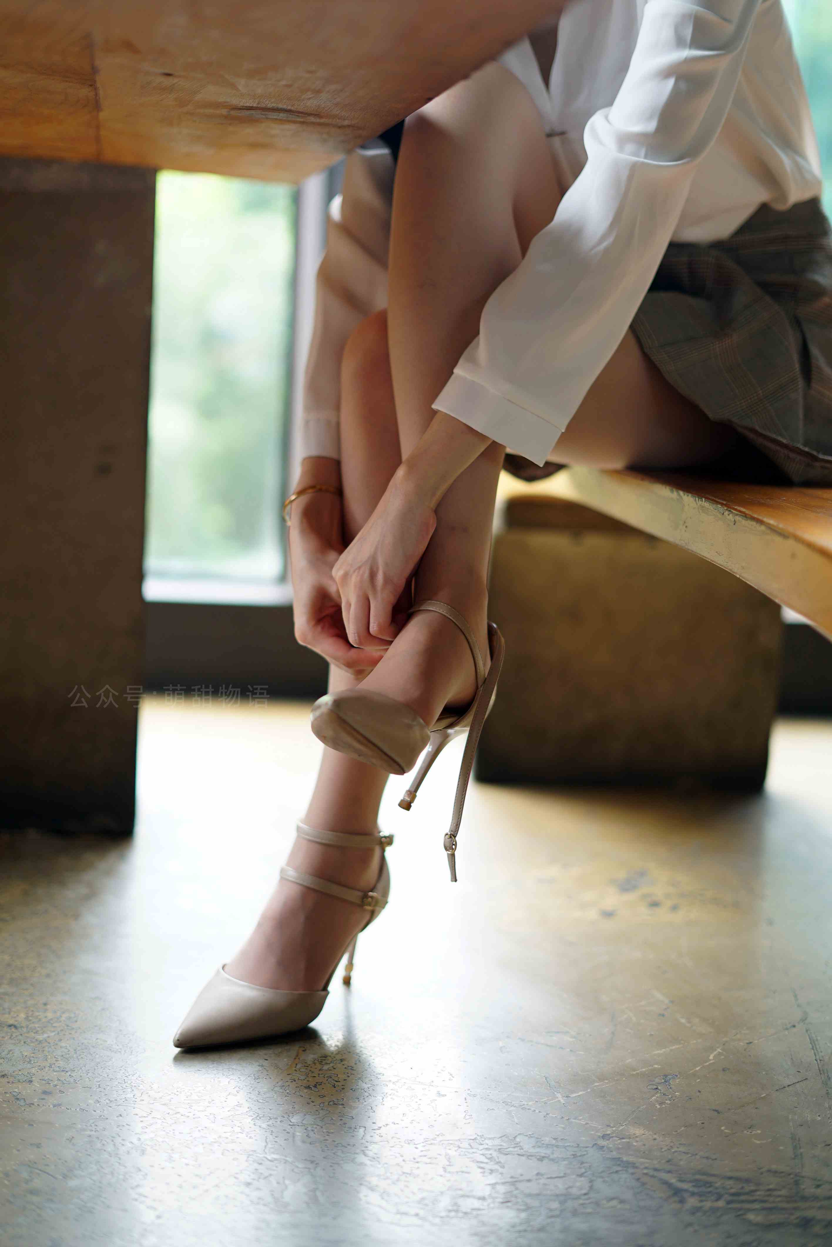 China Beauty Legs and feet 1674