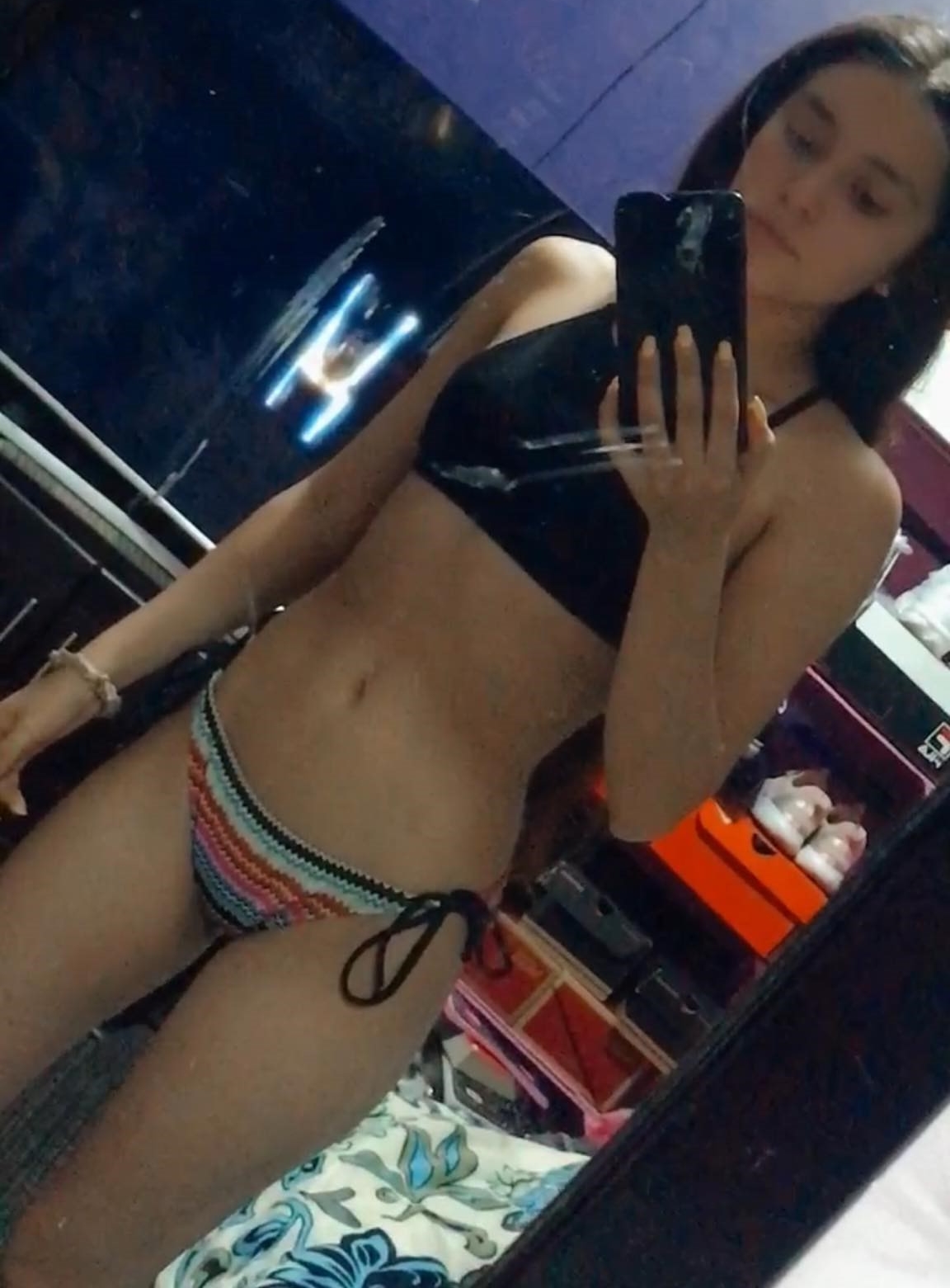 Karlita para romperle el culo