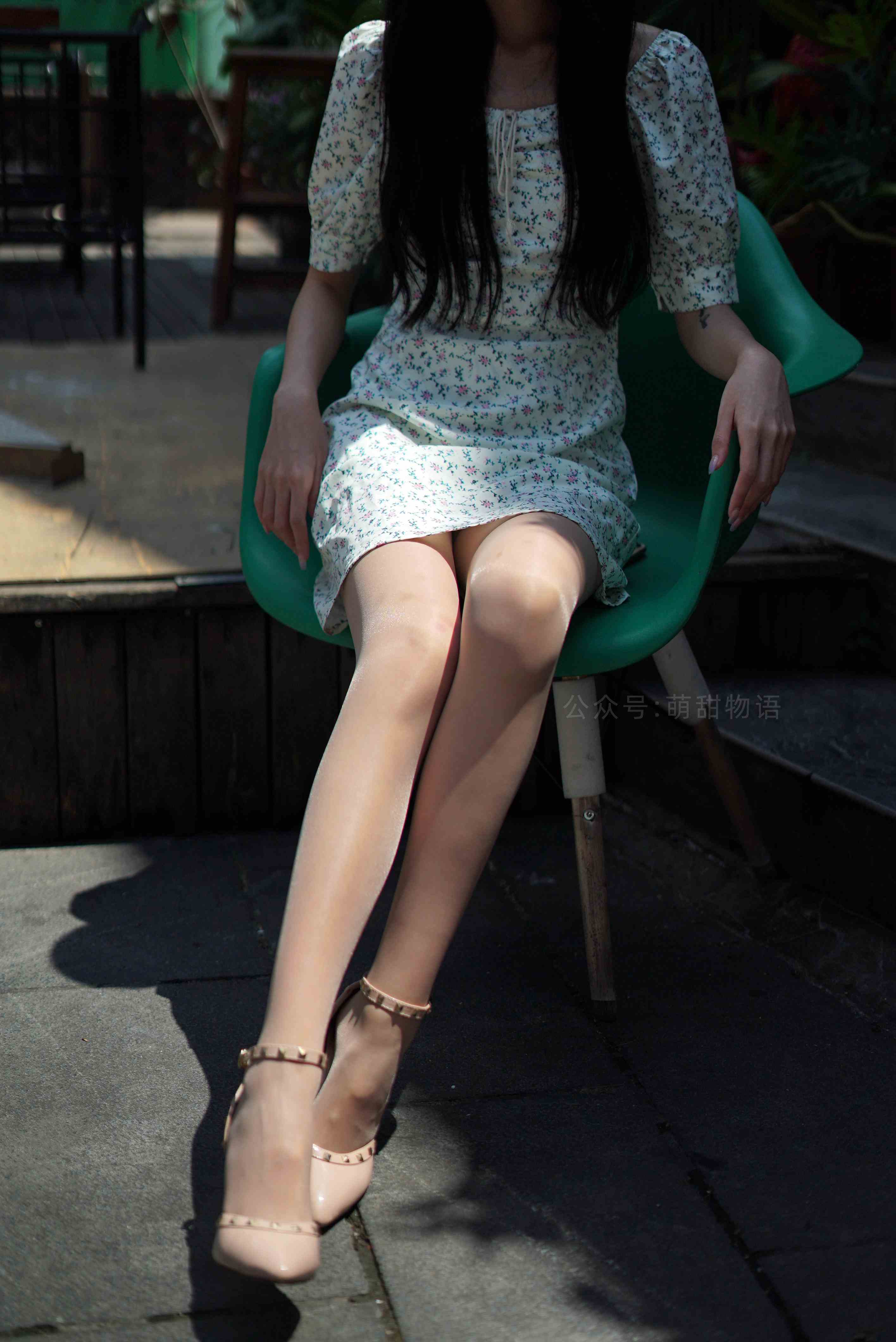 China Beauty Legs and feet 1684