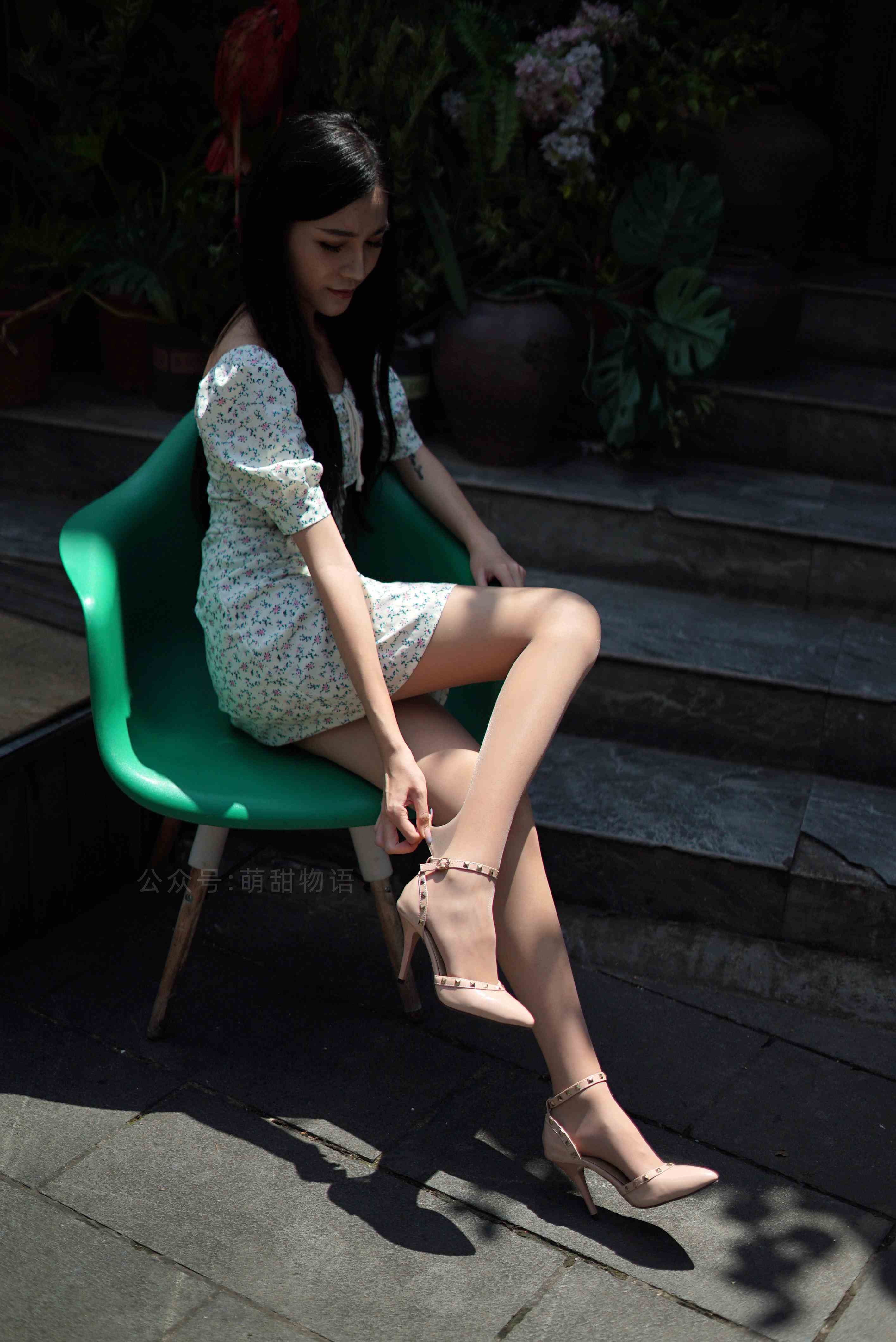 China Beauty Legs and feet 1684