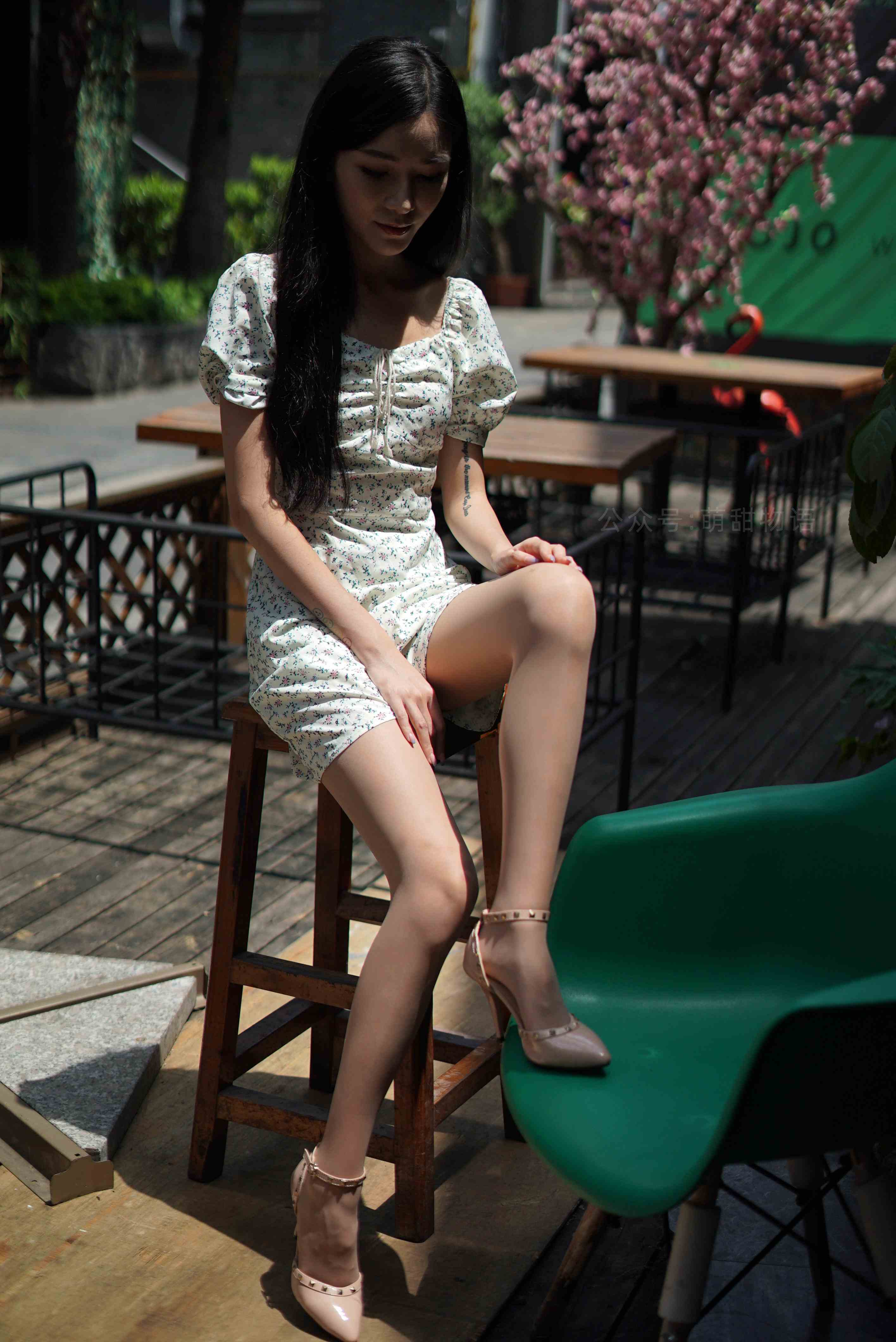 China Beauty Legs and feet 1684