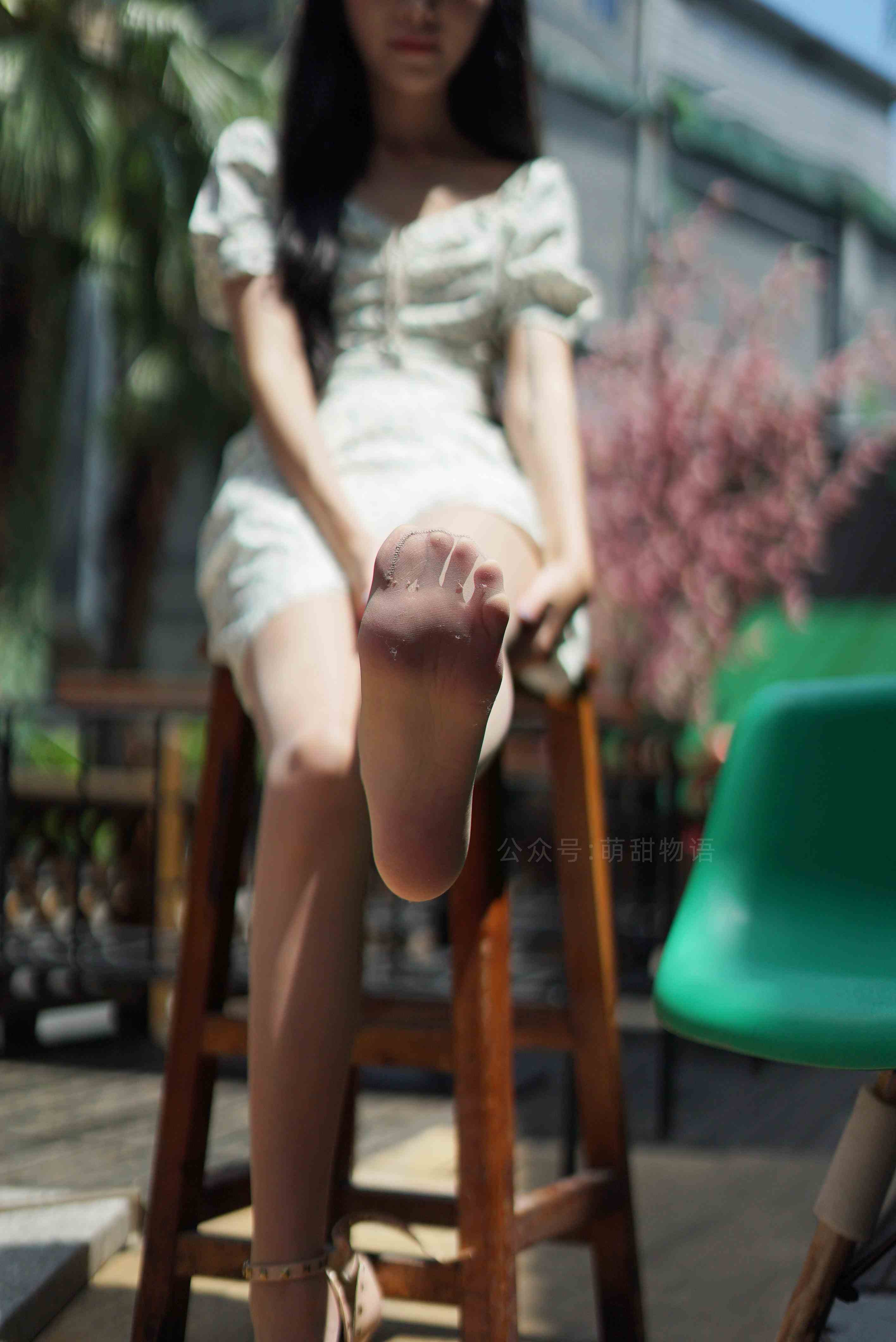 China Beauty Legs and feet 1684