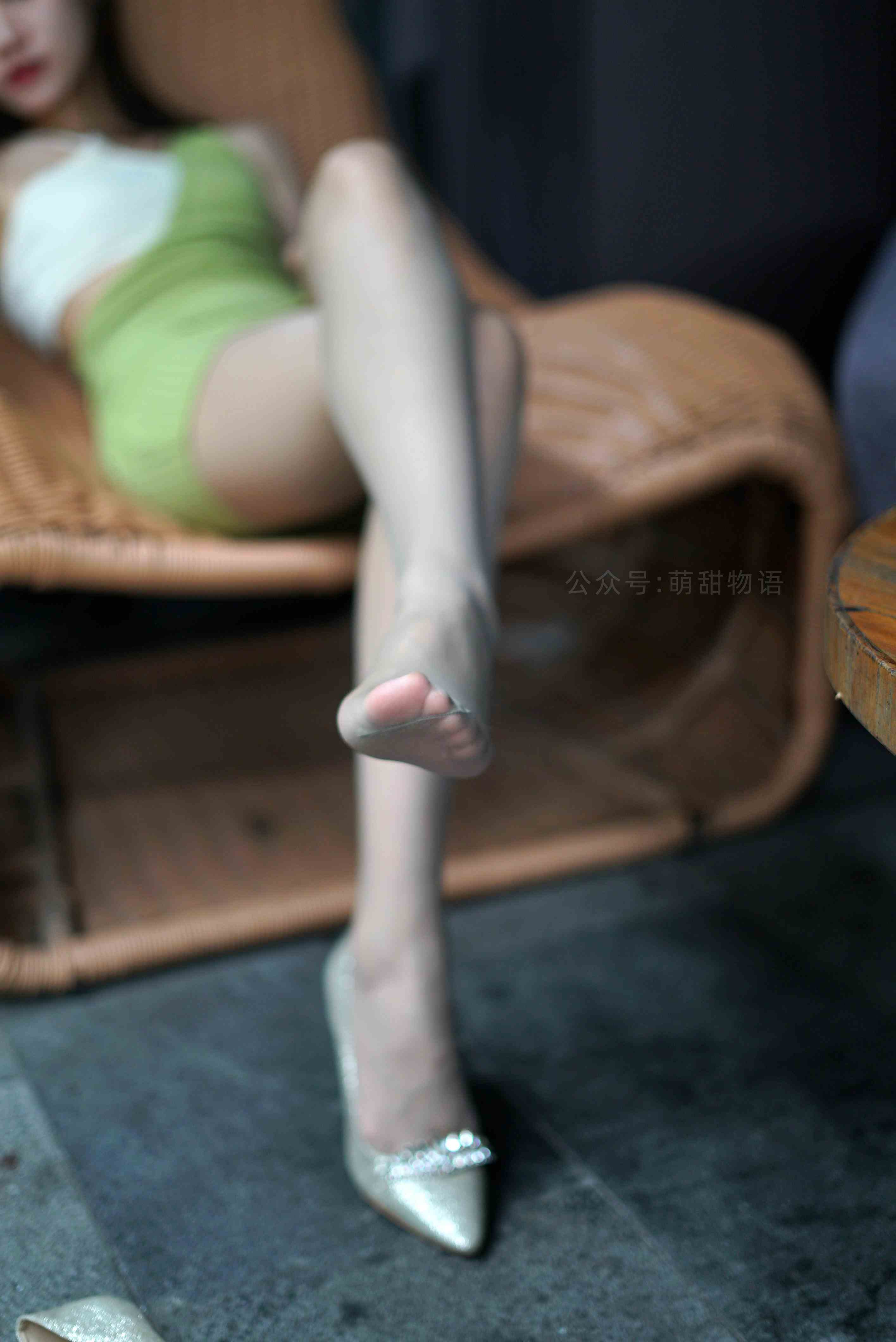 China Beauty Legs and feet 1686