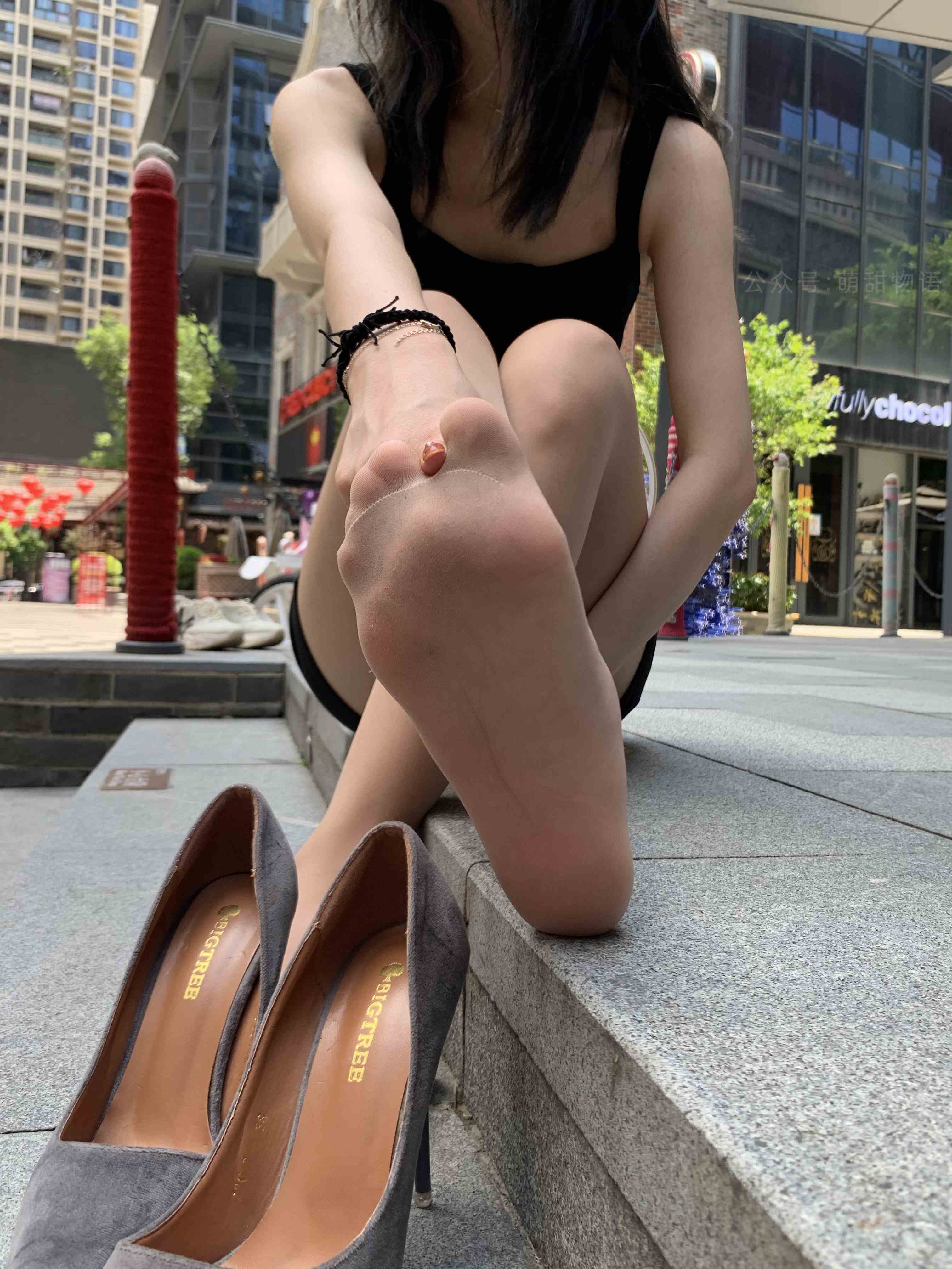 China Beauty Legs and feet 1687