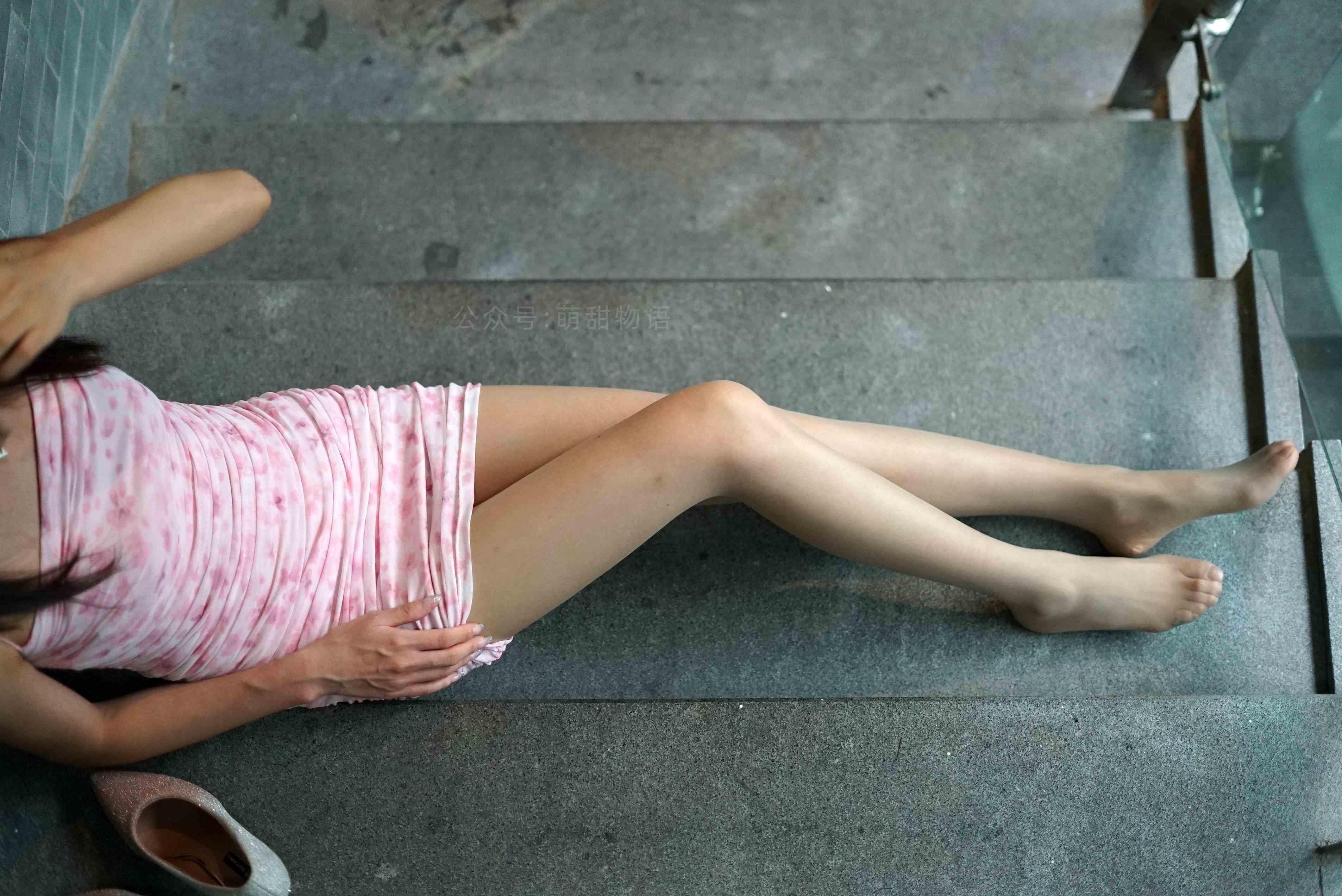 China Beauty Legs and feet 1689