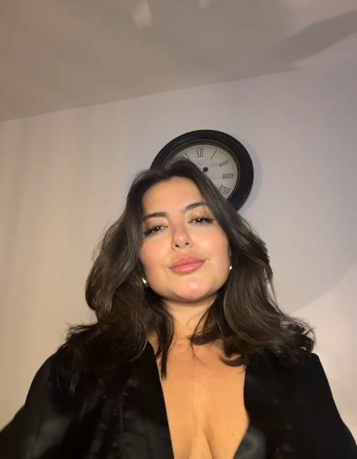 Hot Hot Hot Girl 122