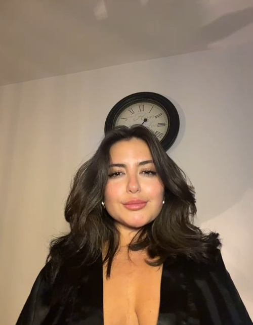 Hot Hot Hot Girl 122