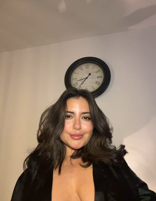 Hot Hot Hot Girl 122