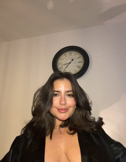 Hot Hot Hot Girl 122