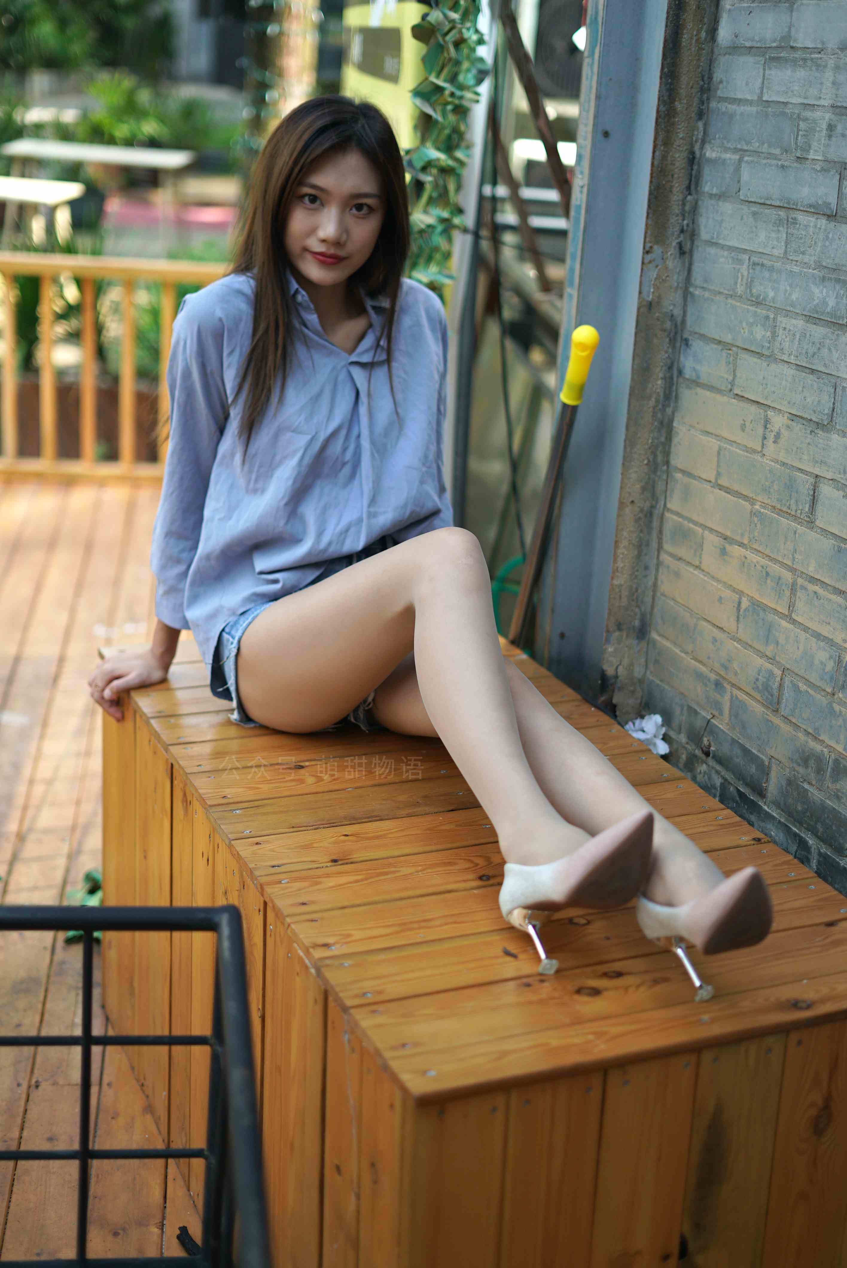 China Beauty Legs and feet 1697