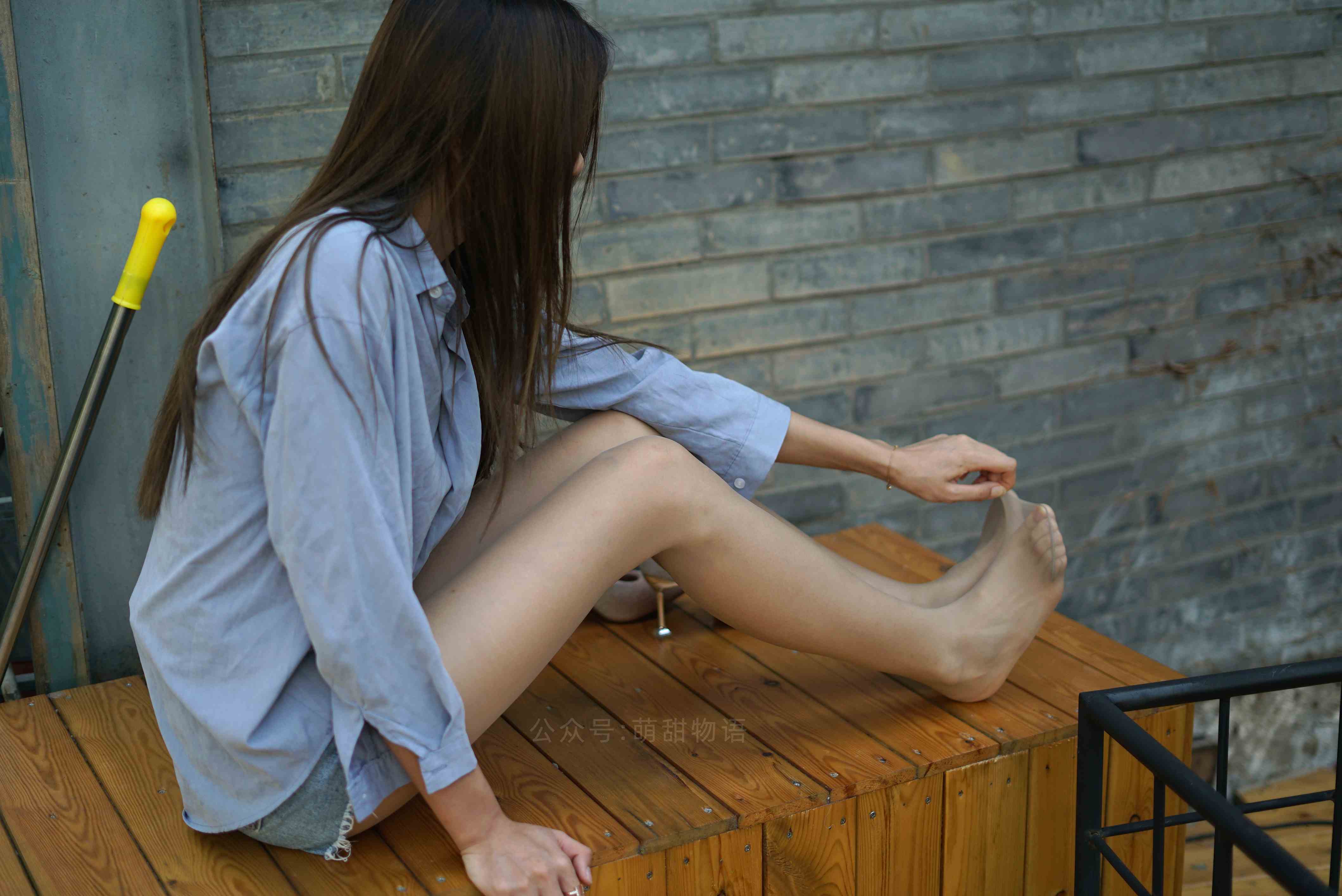 China Beauty Legs and feet 1697