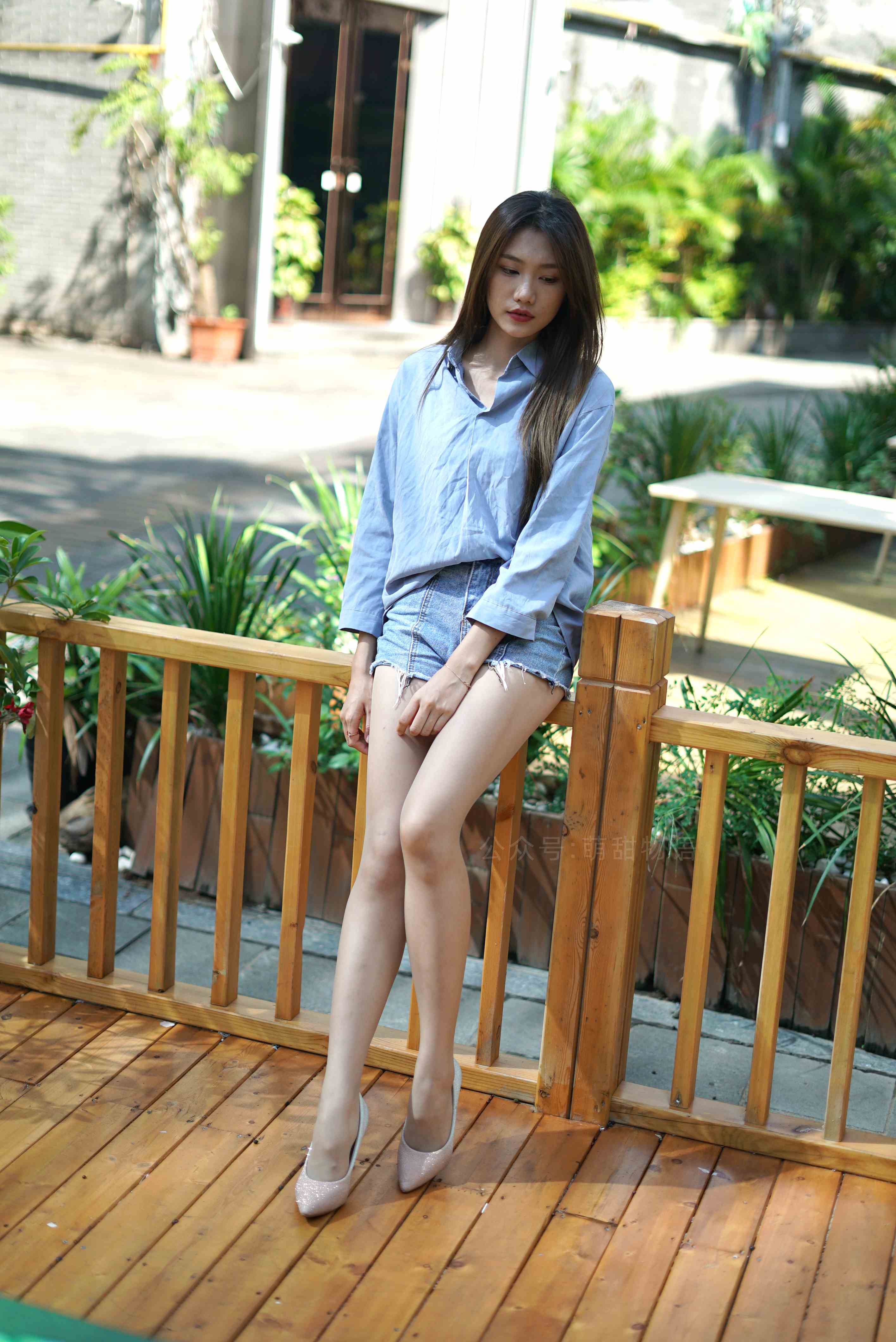 China Beauty Legs and feet 1697