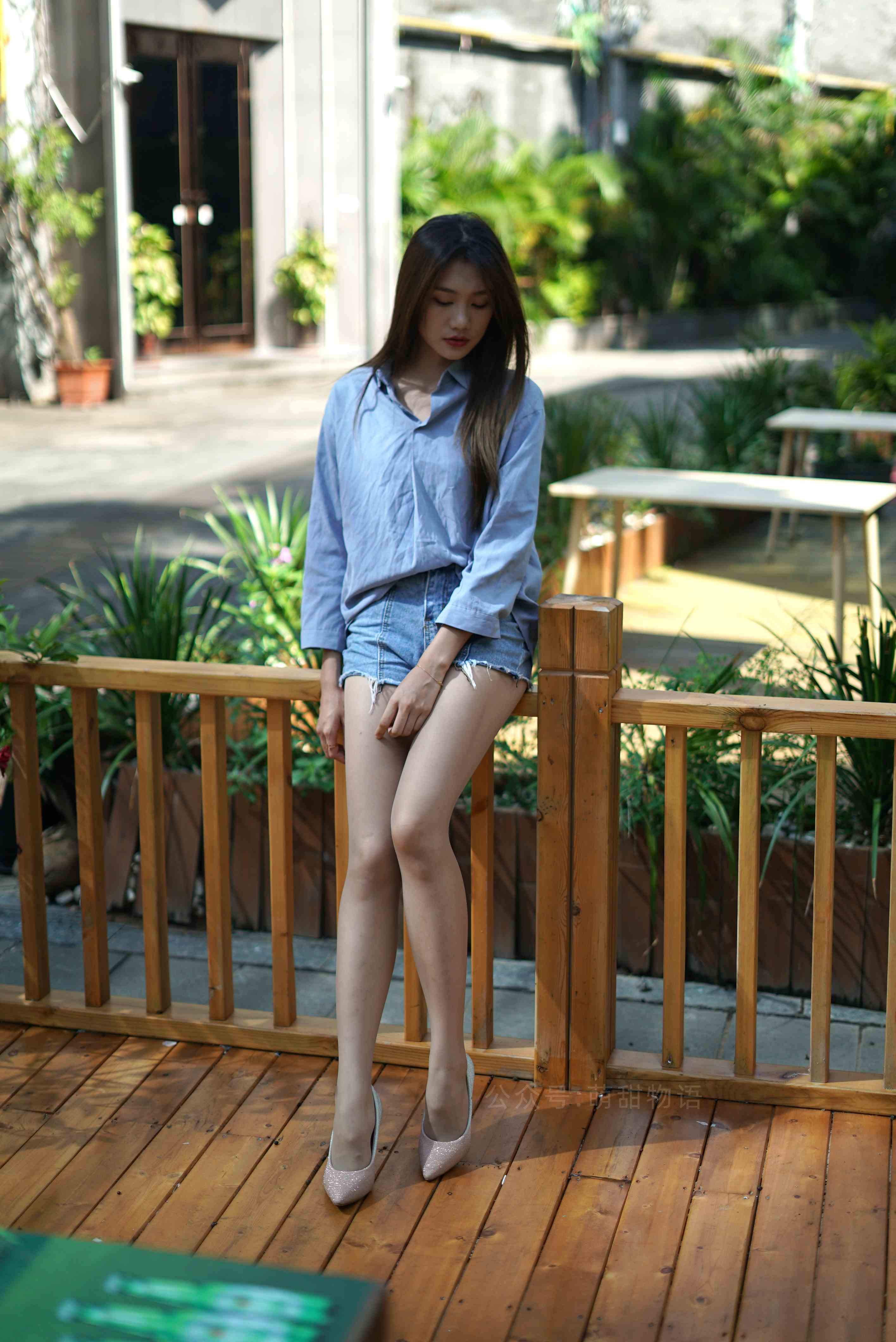 China Beauty Legs and feet 1697