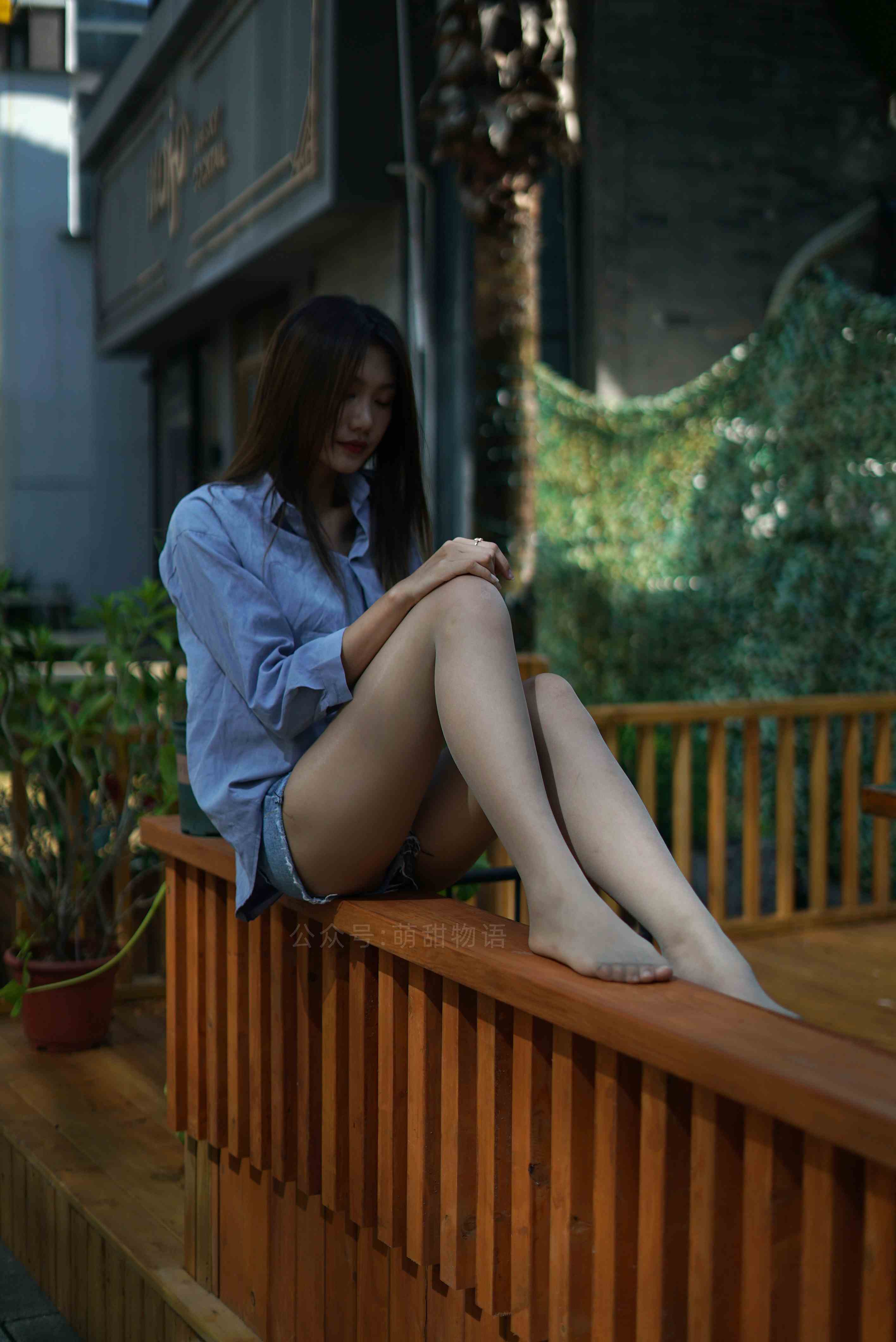 China Beauty Legs and feet 1697