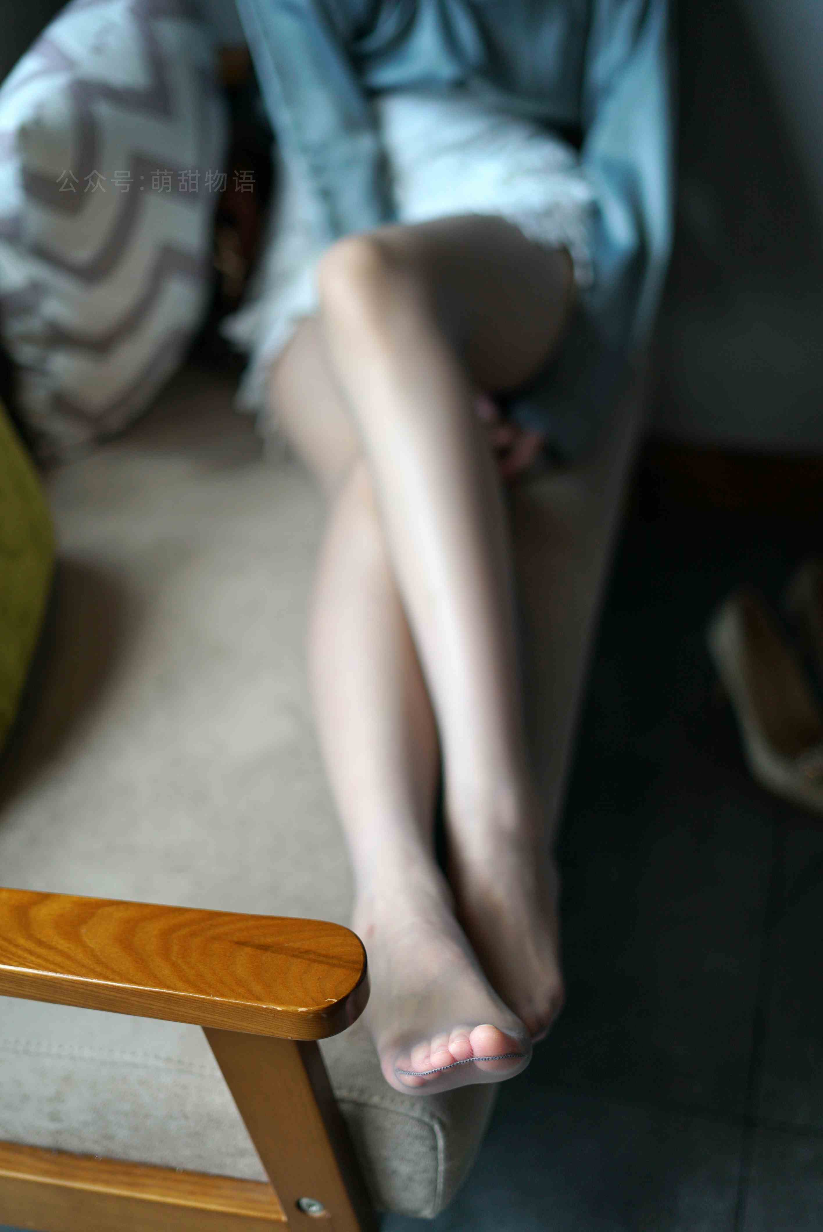 China Beauty Legs and feet 1698