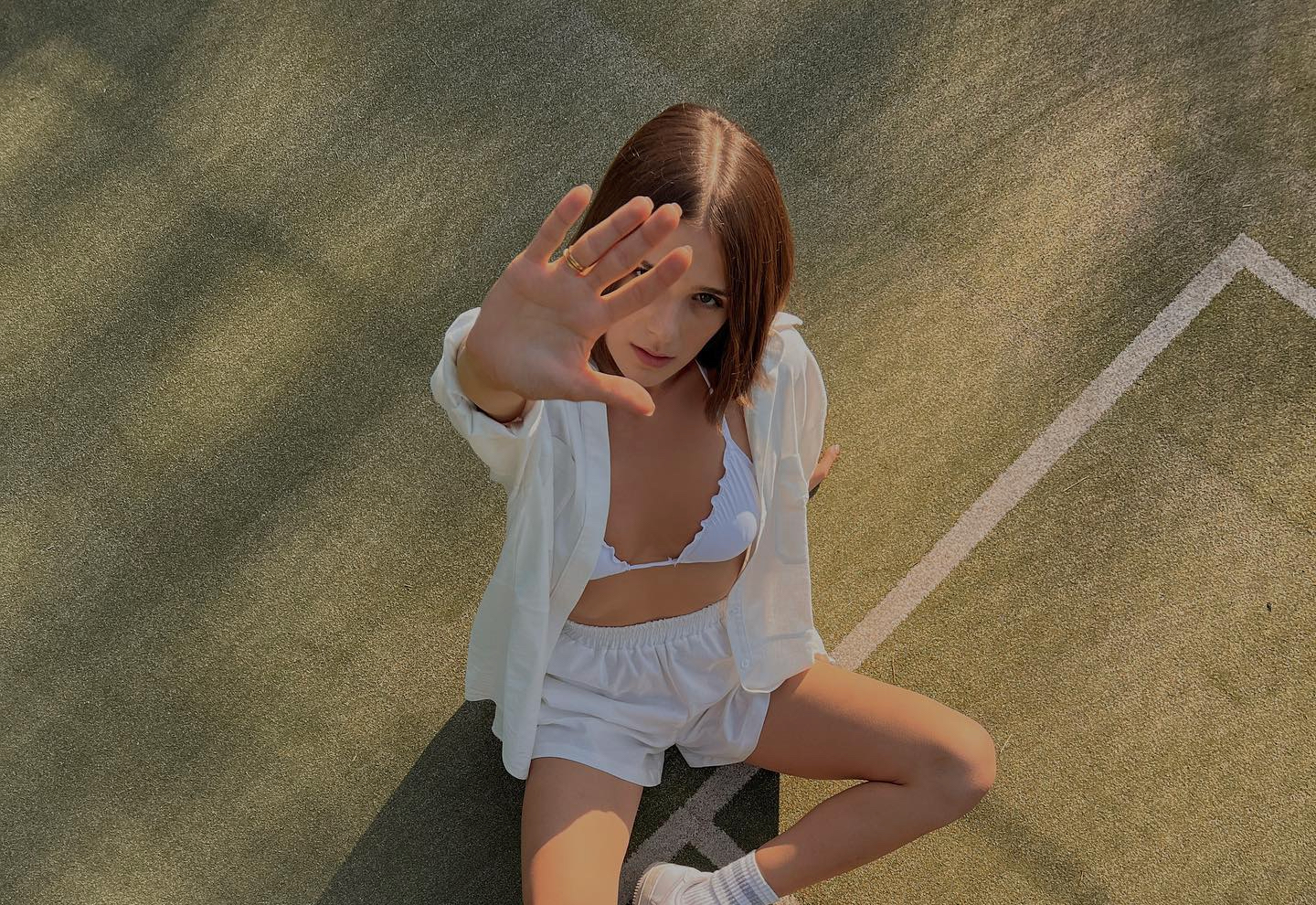 Tiktok influencer Ola Lamczyk showing pussy