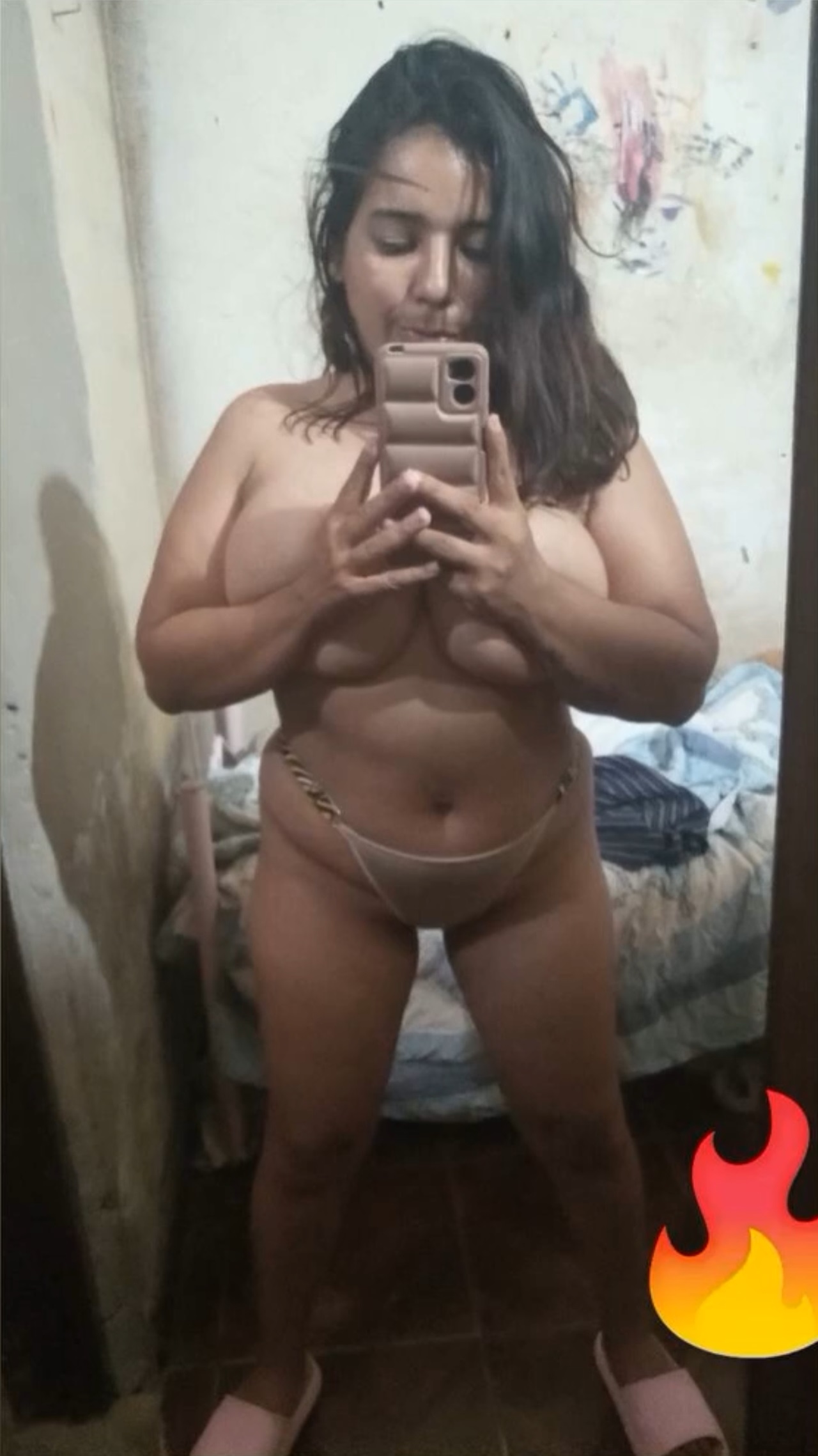 Angie De River +54 9 11 3524-2702 Una pendeja chistosa