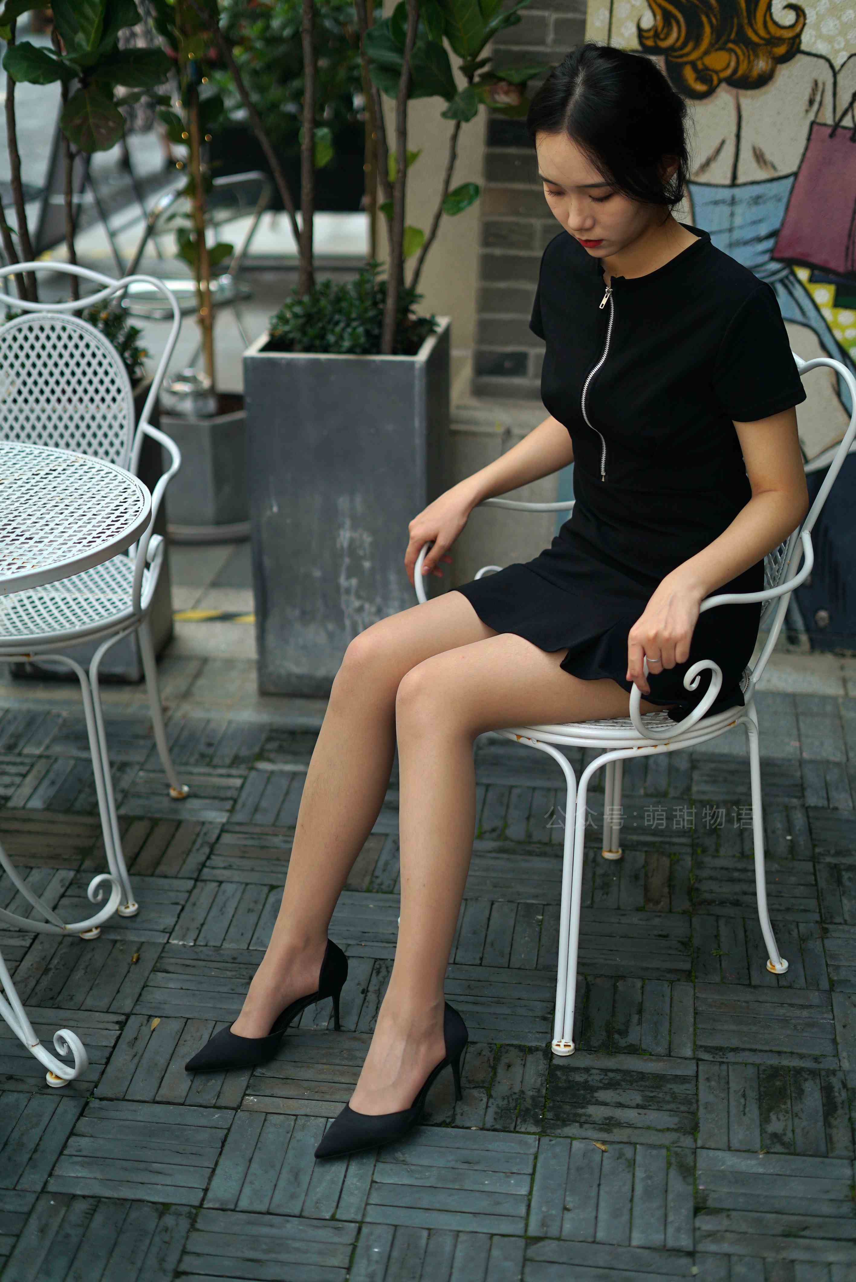 China Beauty Legs and feet 1703
