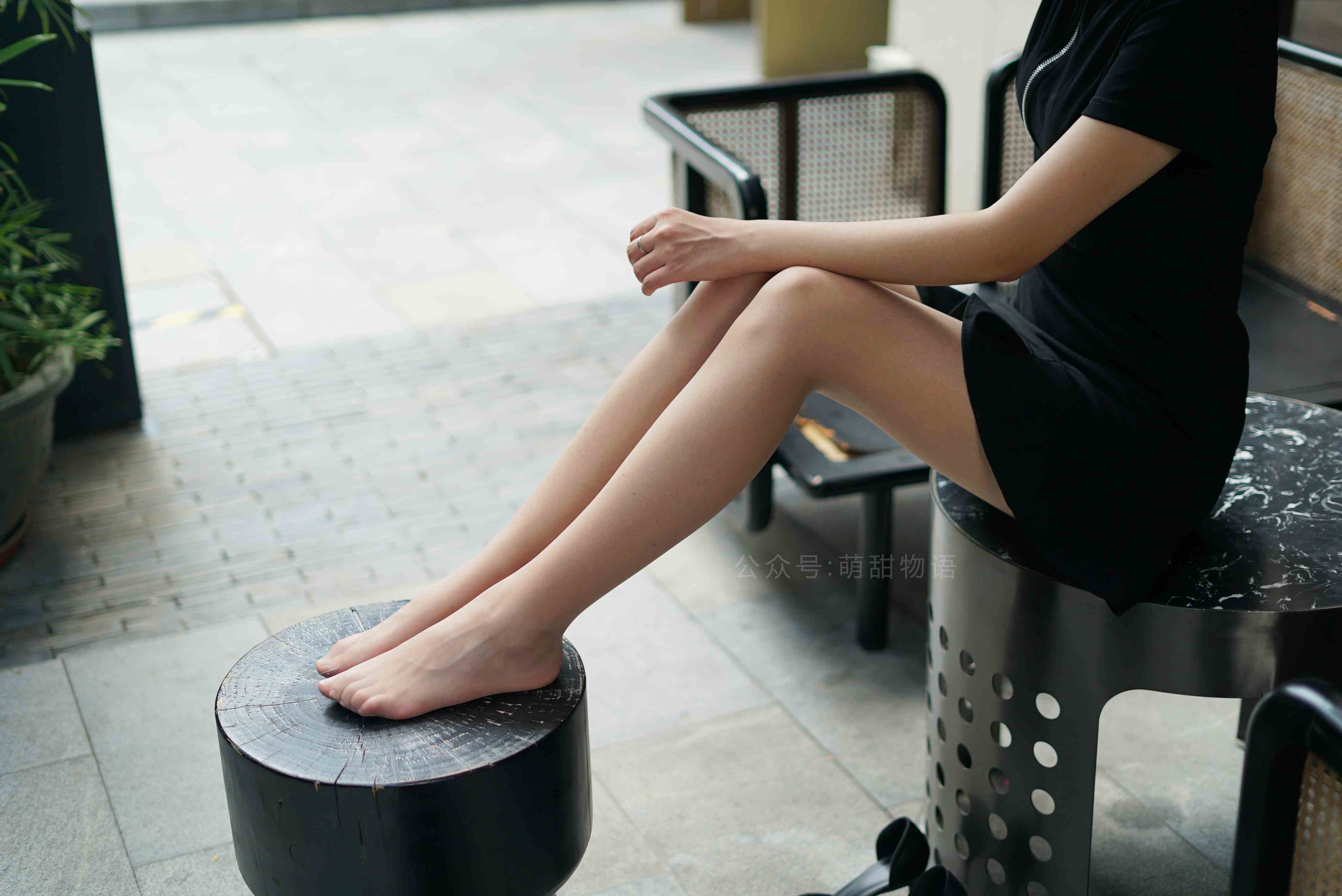 China Beauty Legs and feet 1703