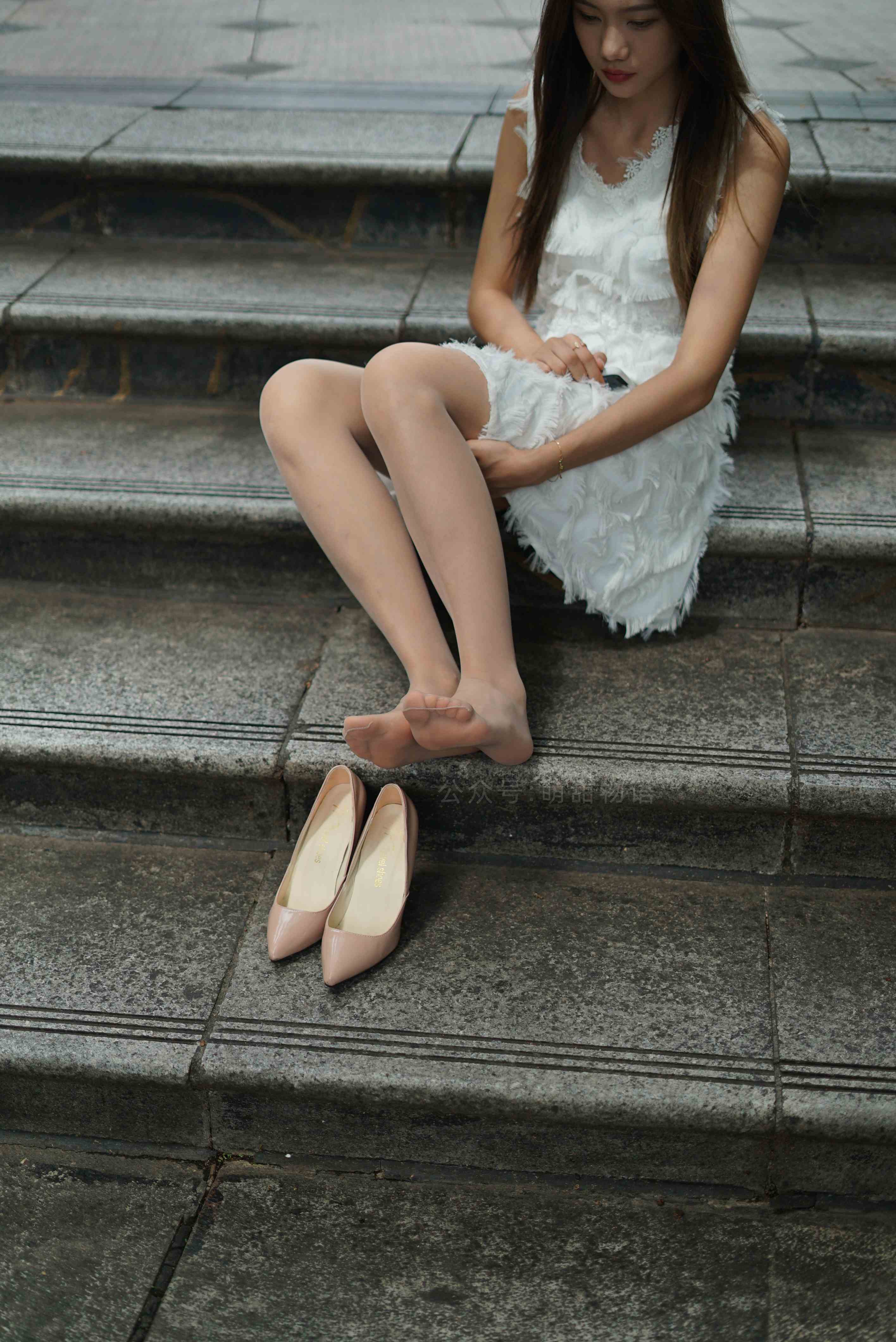 China Beauty Legs and feet 1705