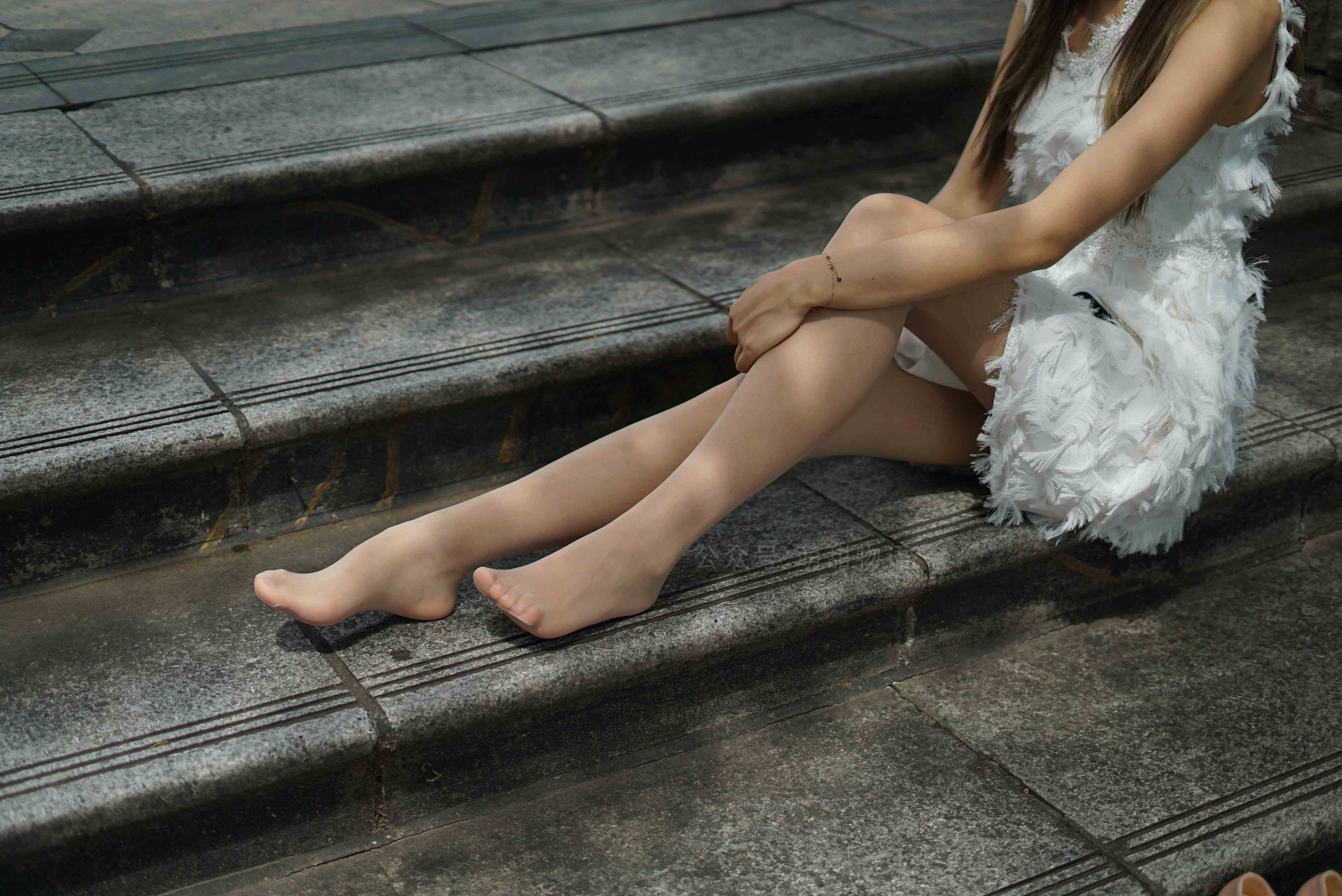 China Beauty Legs and feet 1705