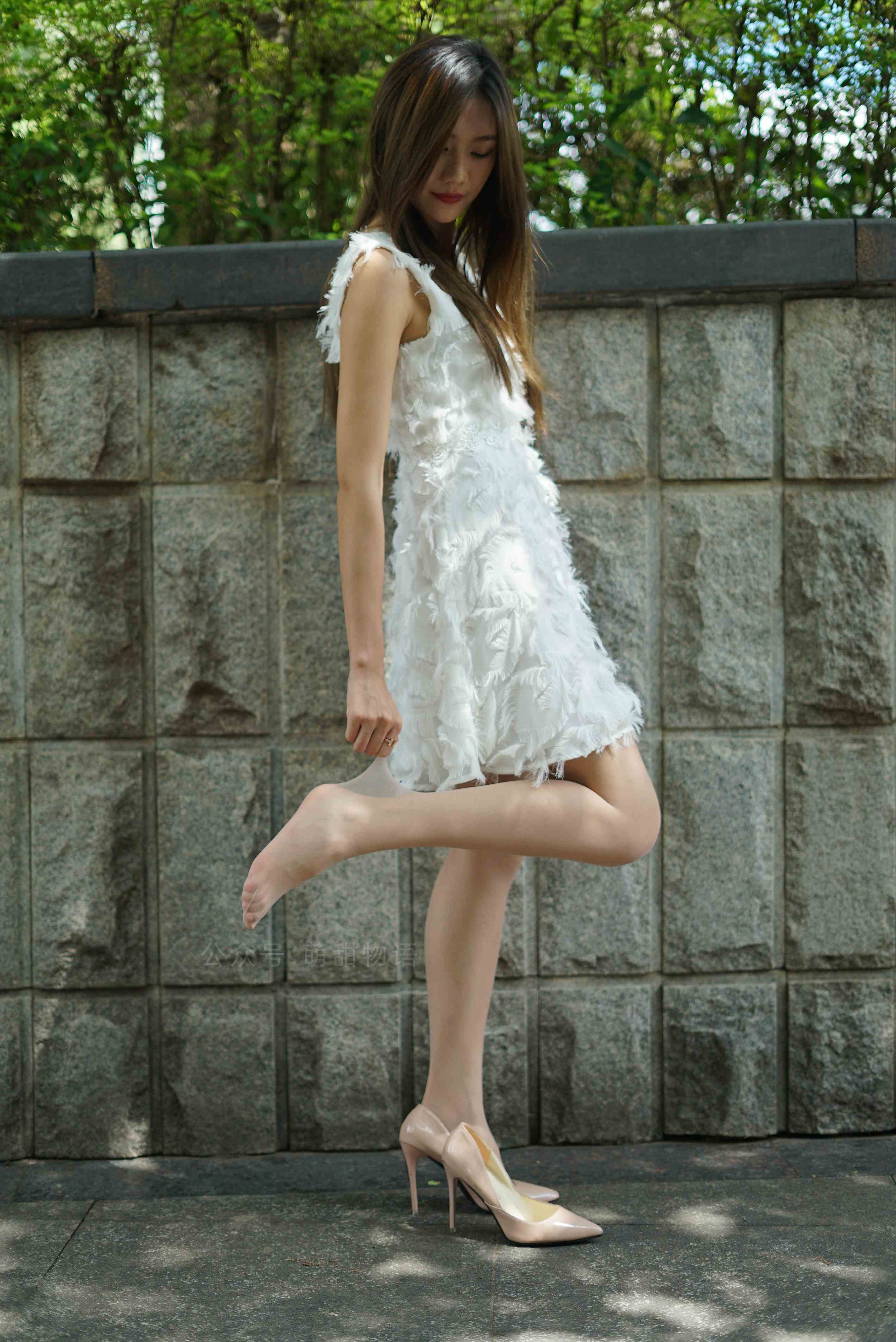 China Beauty Legs and feet 1705