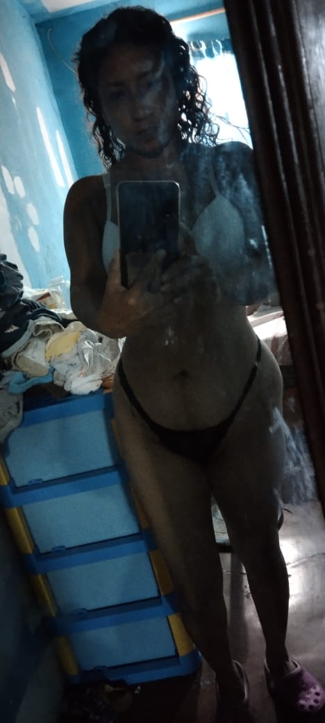 soy una Milf caliente y borracha