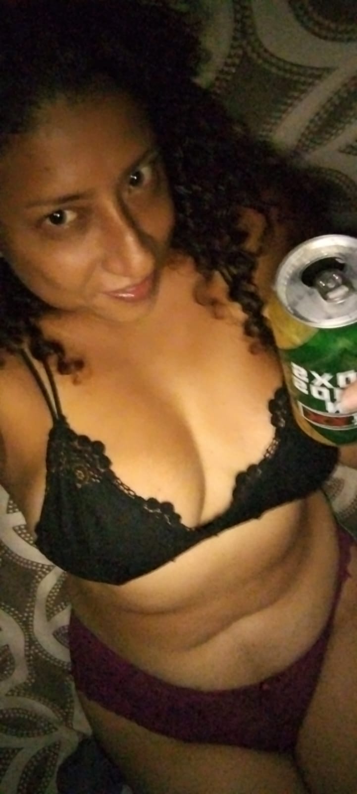 soy una Milf caliente y borracha