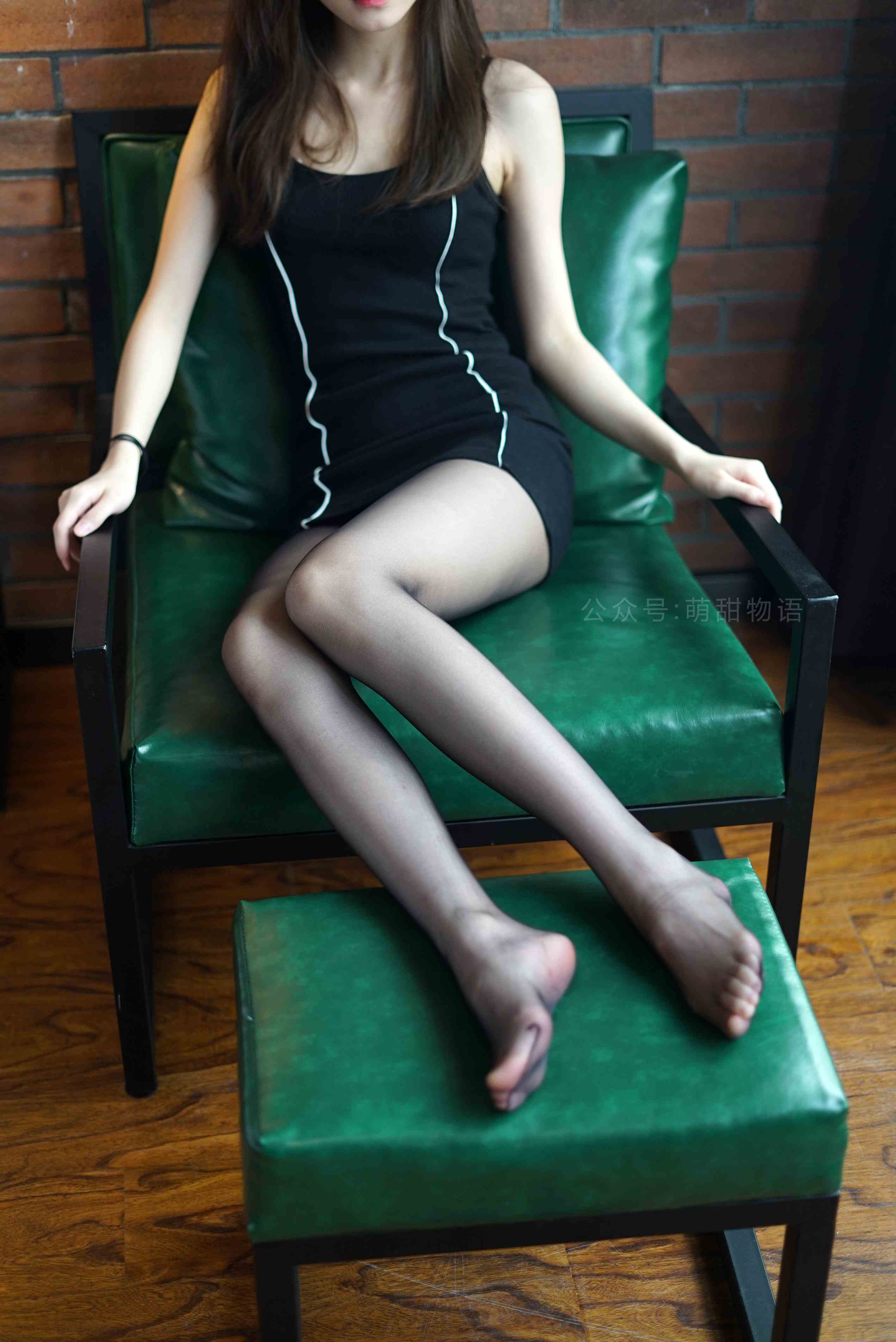 China Beauty Legs and feet 1711