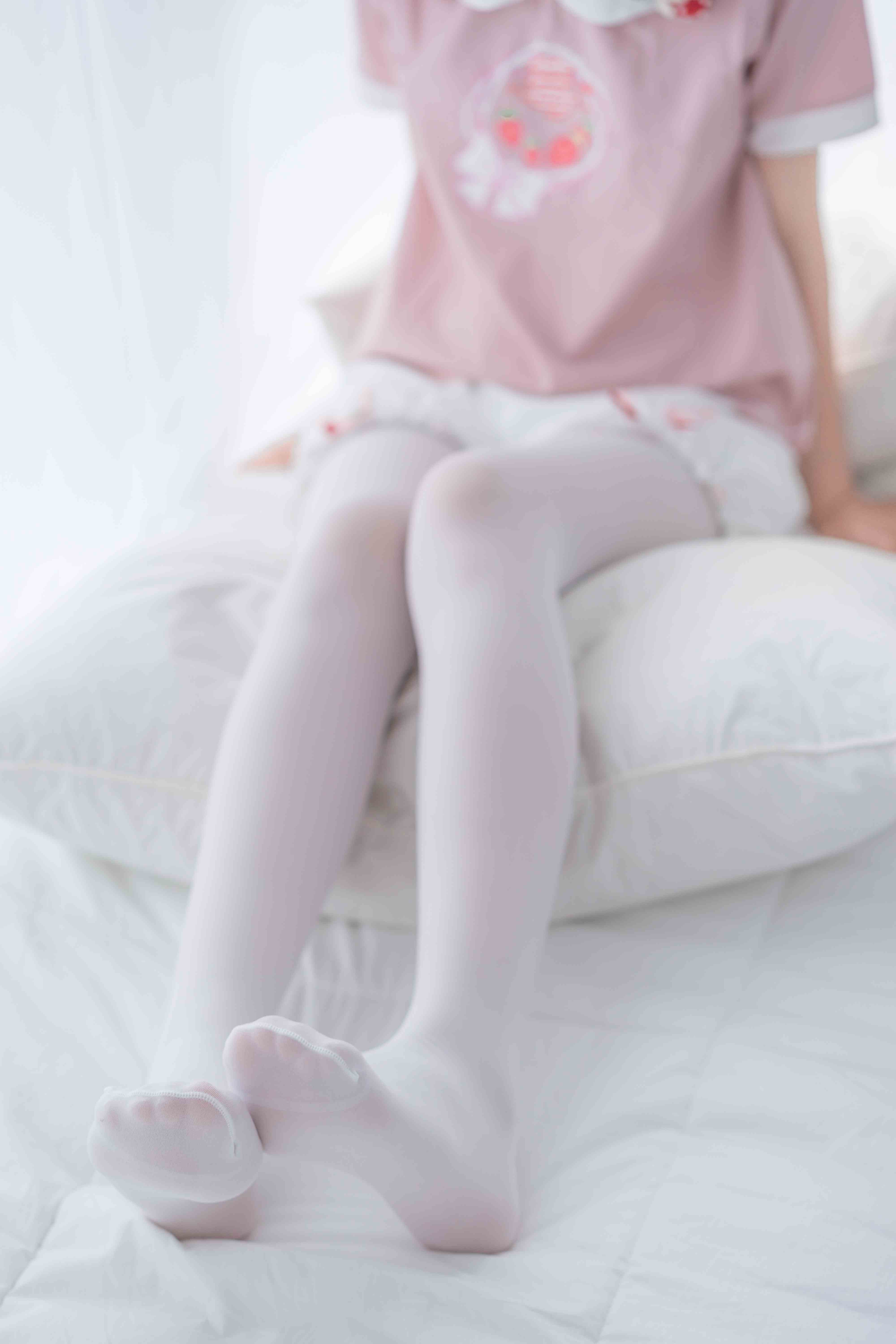 China Beauty Legs and feet 1717