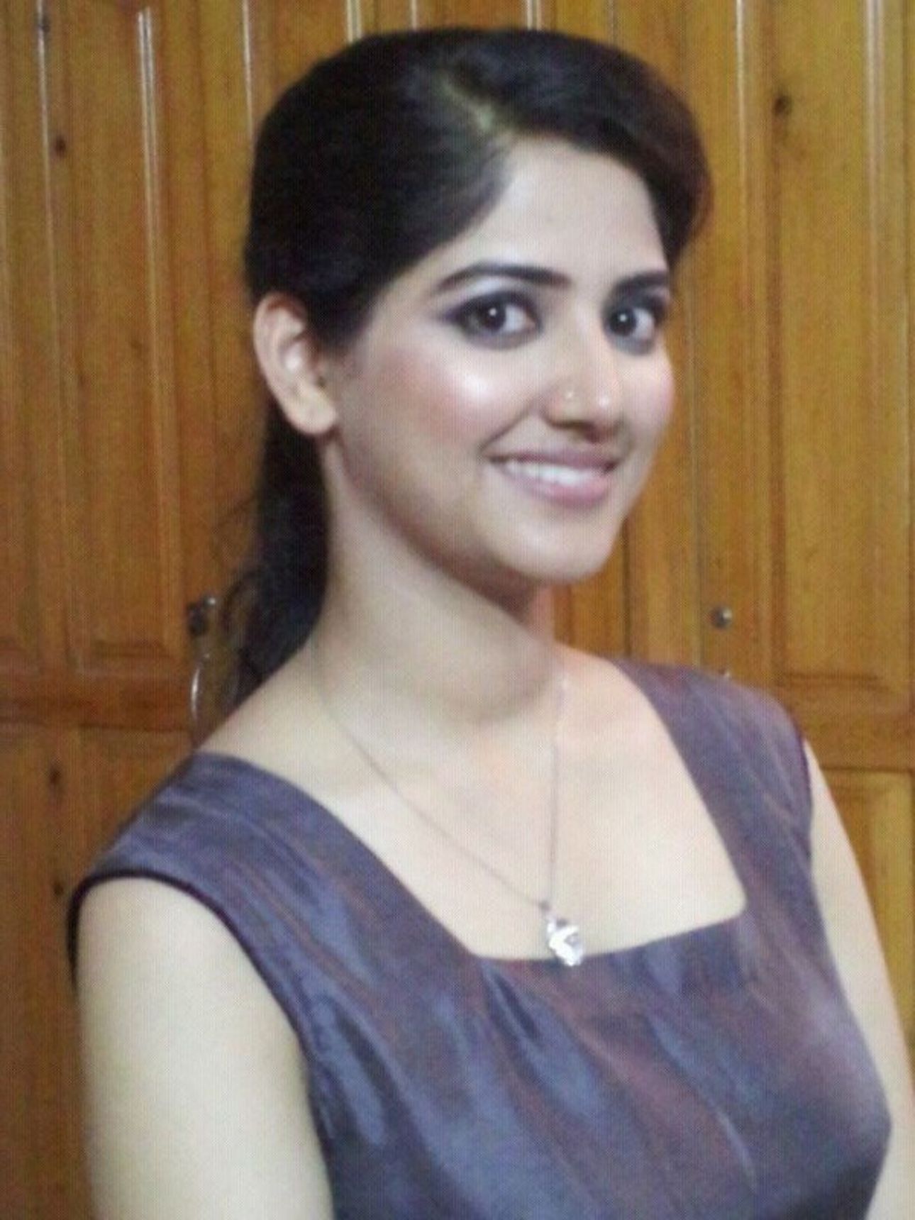 Cute desi Indian girl