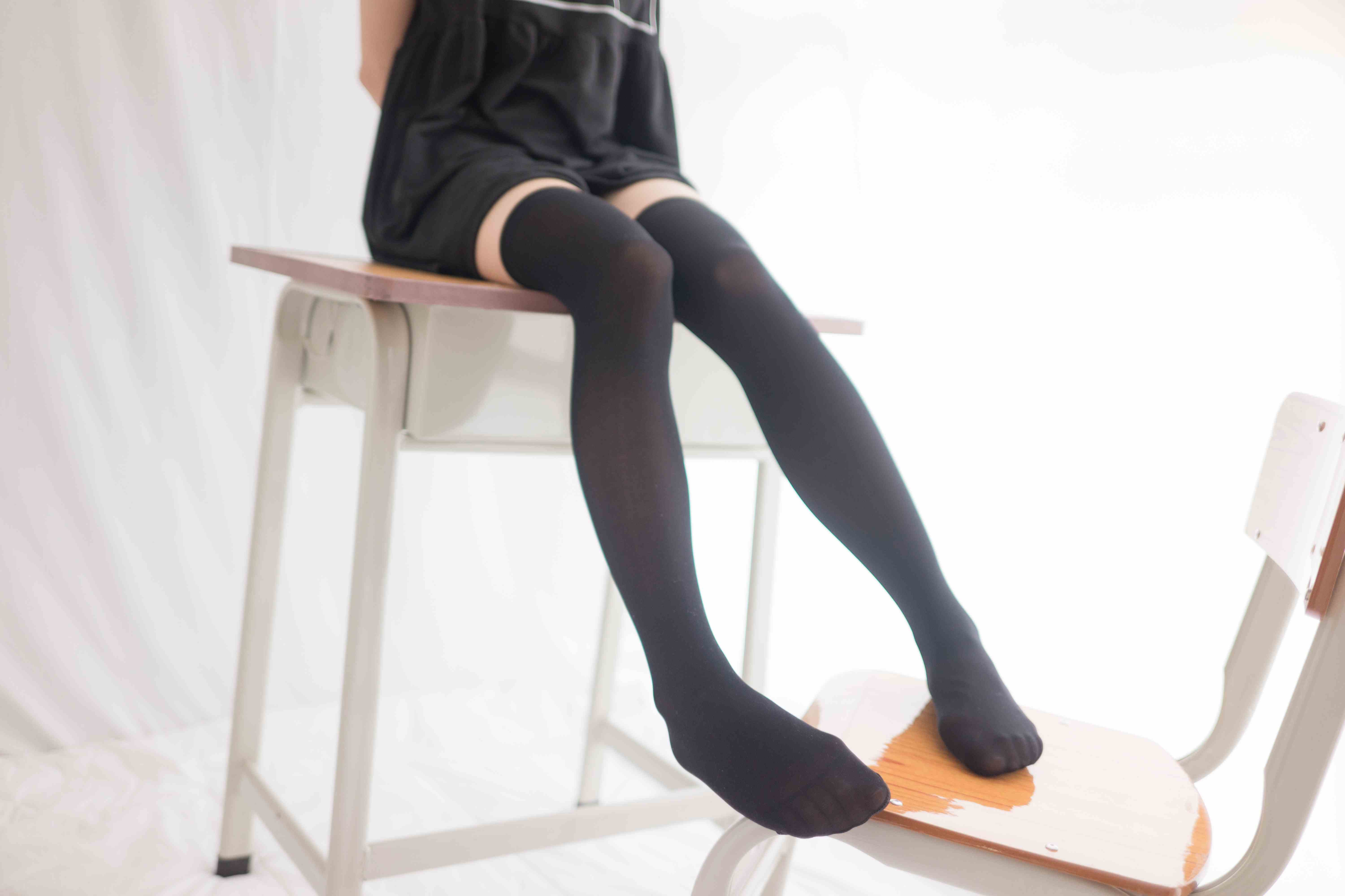 China Beauty Legs and feet 1722