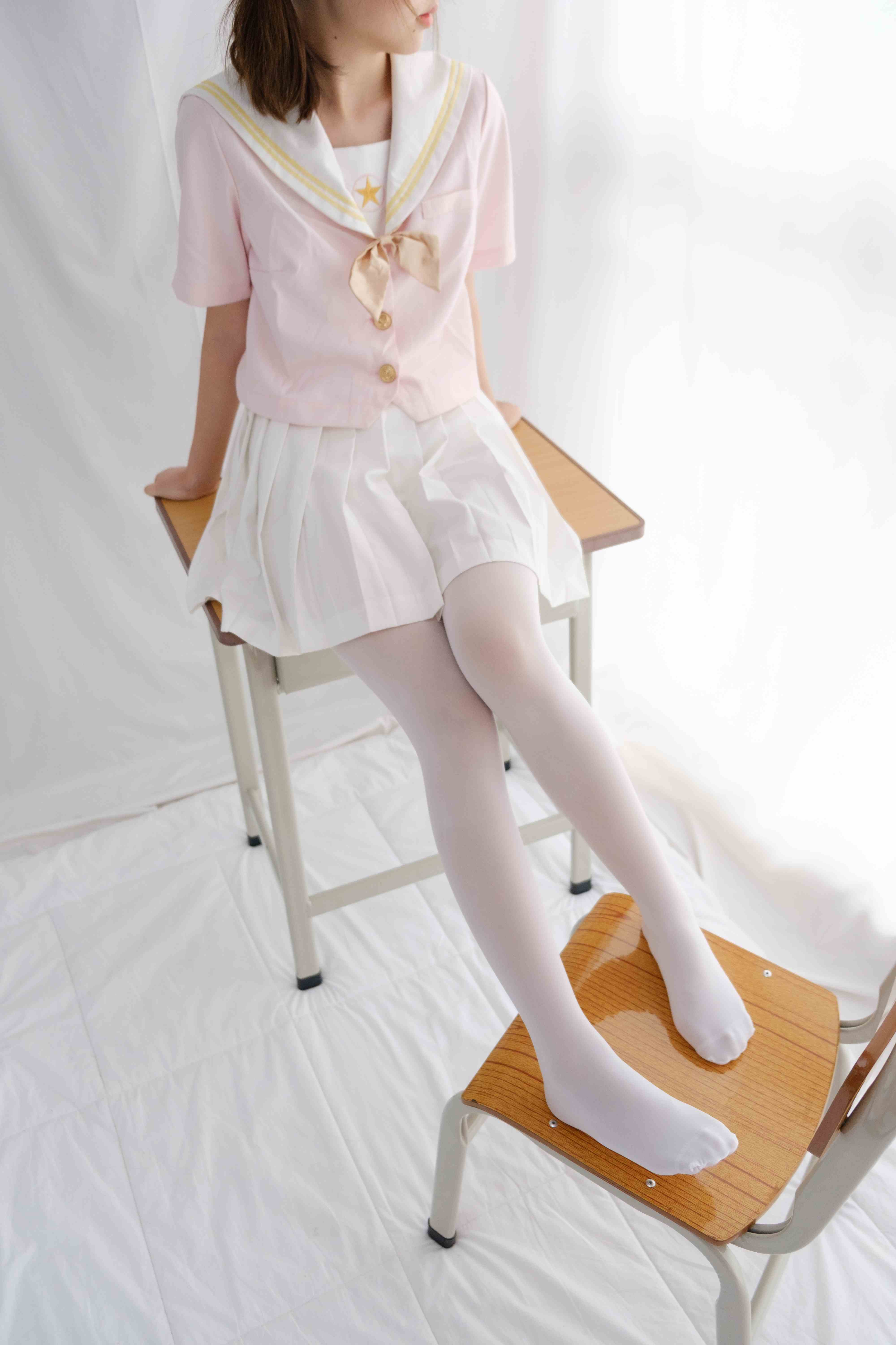 China Beauty Legs and feet 1723