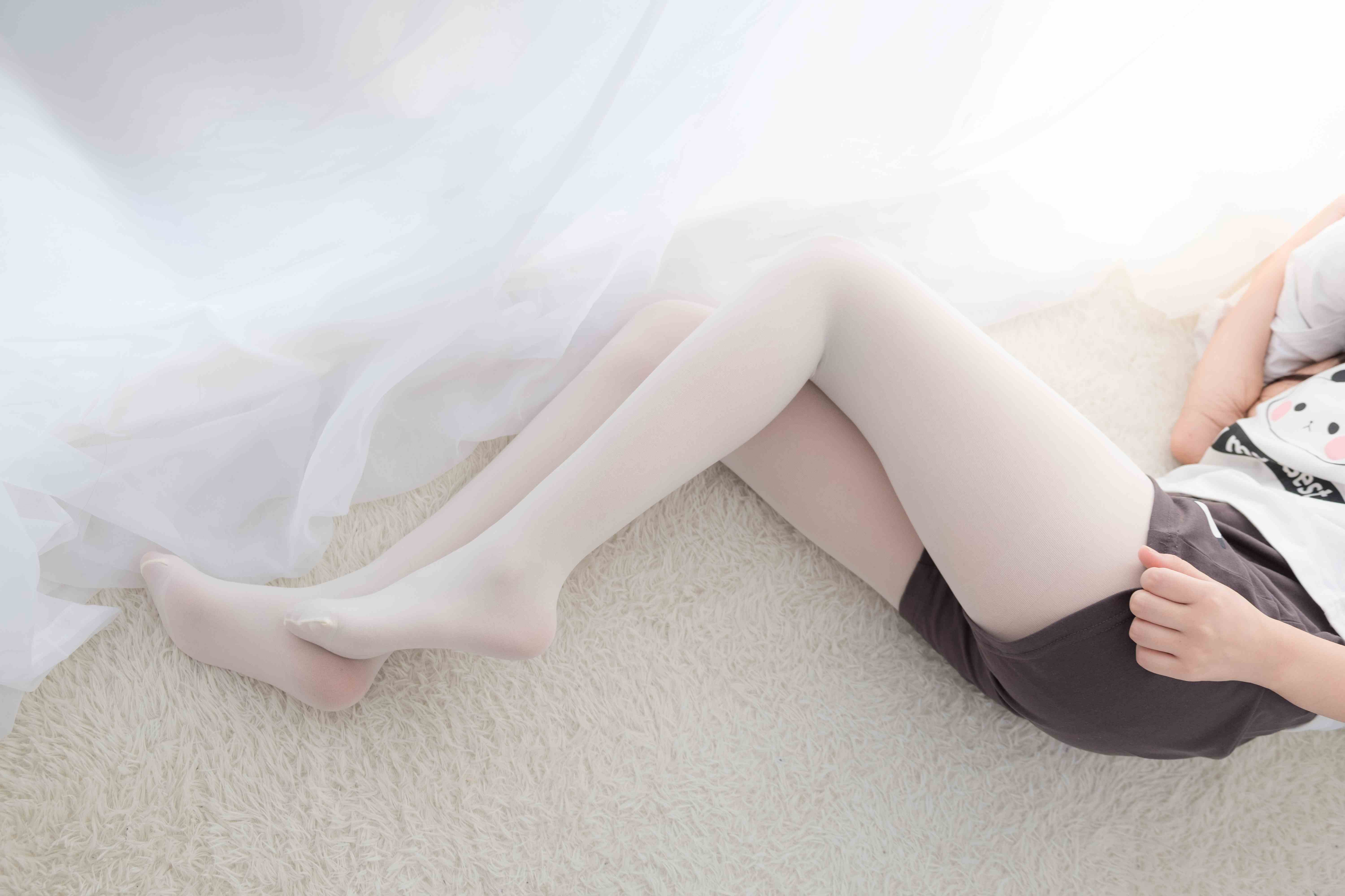 China Beauty Legs and feet 1724