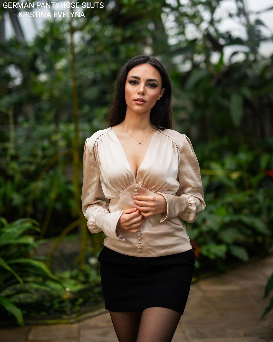 German pantyhose slut Kristina Evelyna