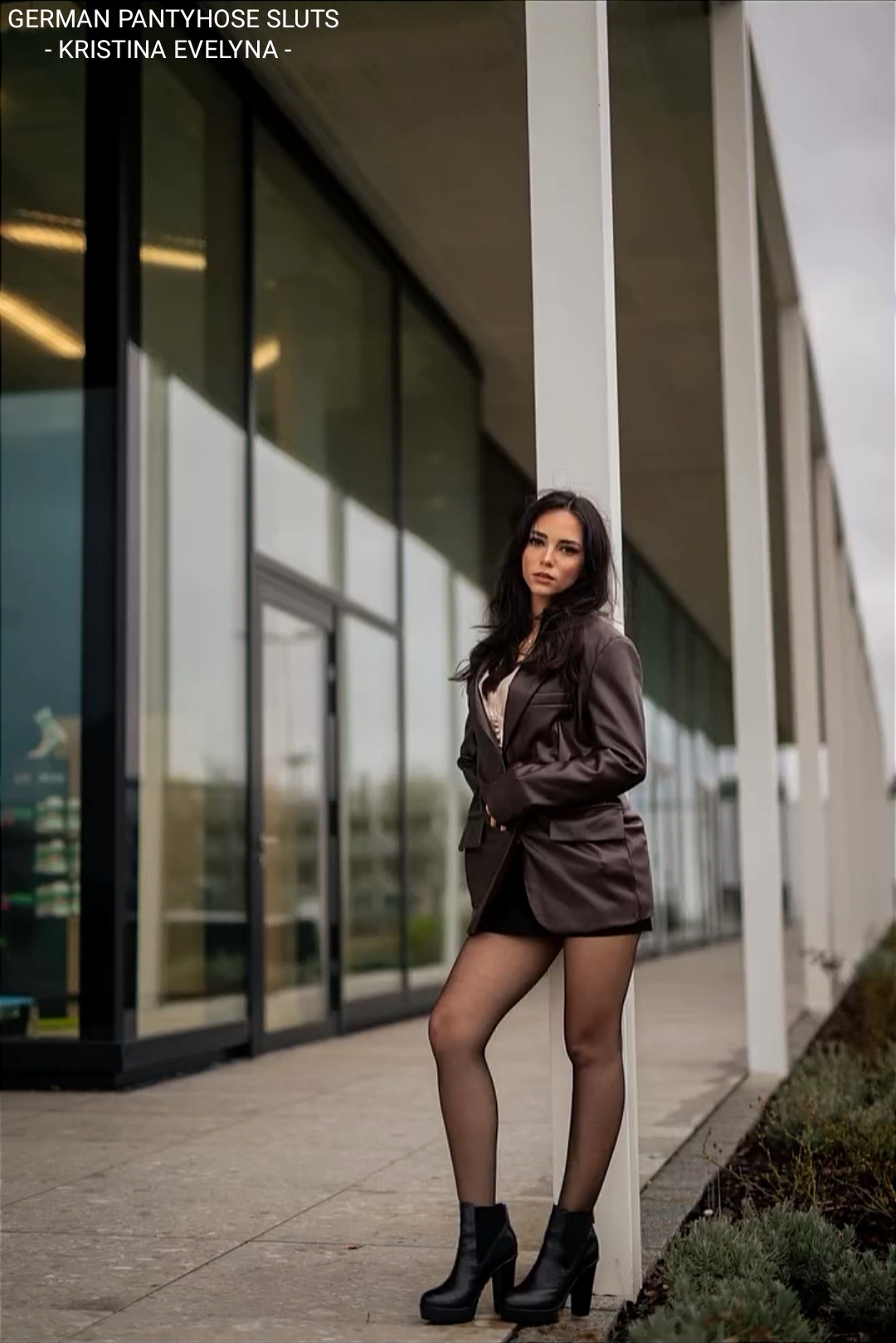 German pantyhose slut Kristina Evelyna