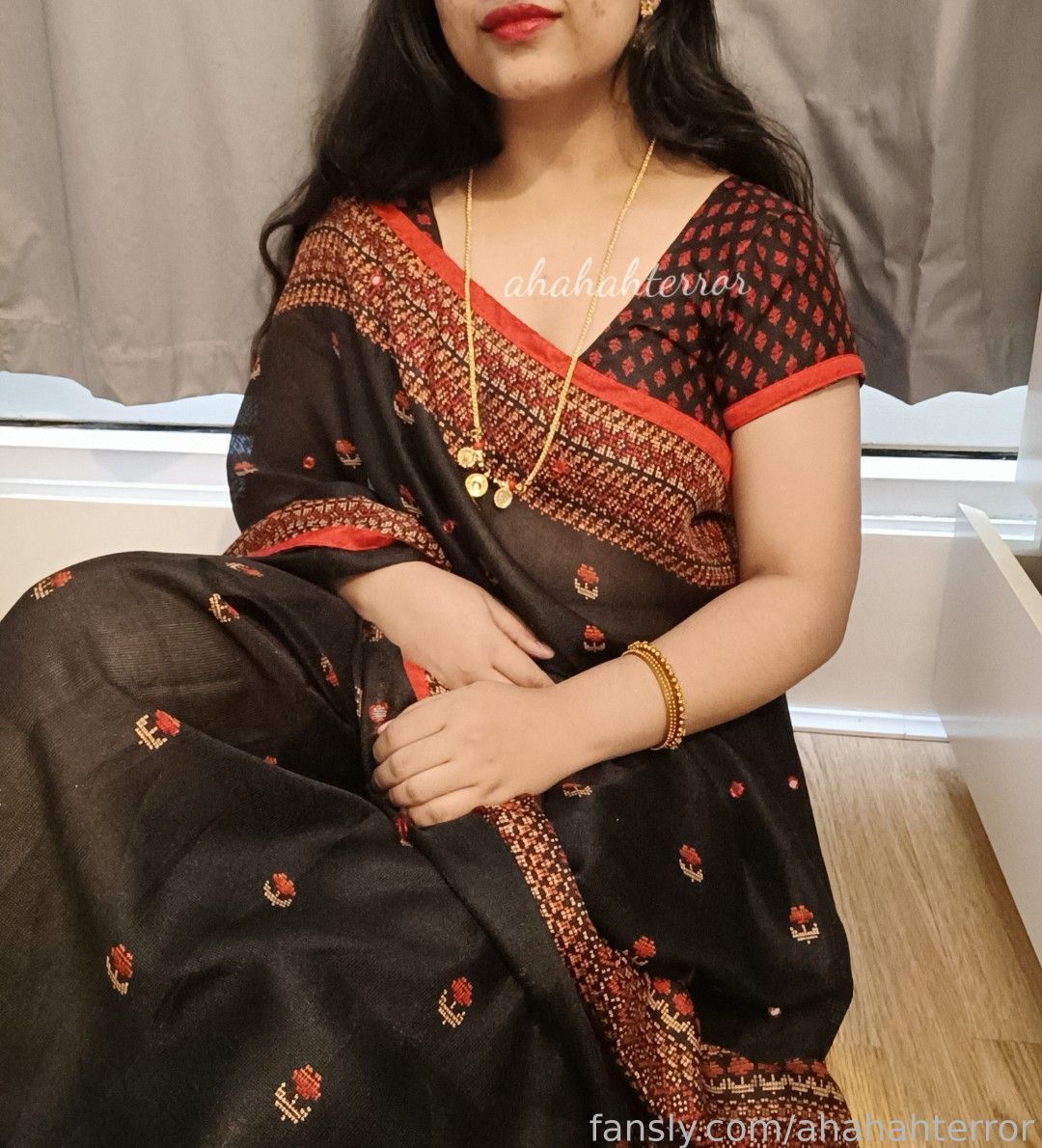 Indian unsatisfied aunty in black saree