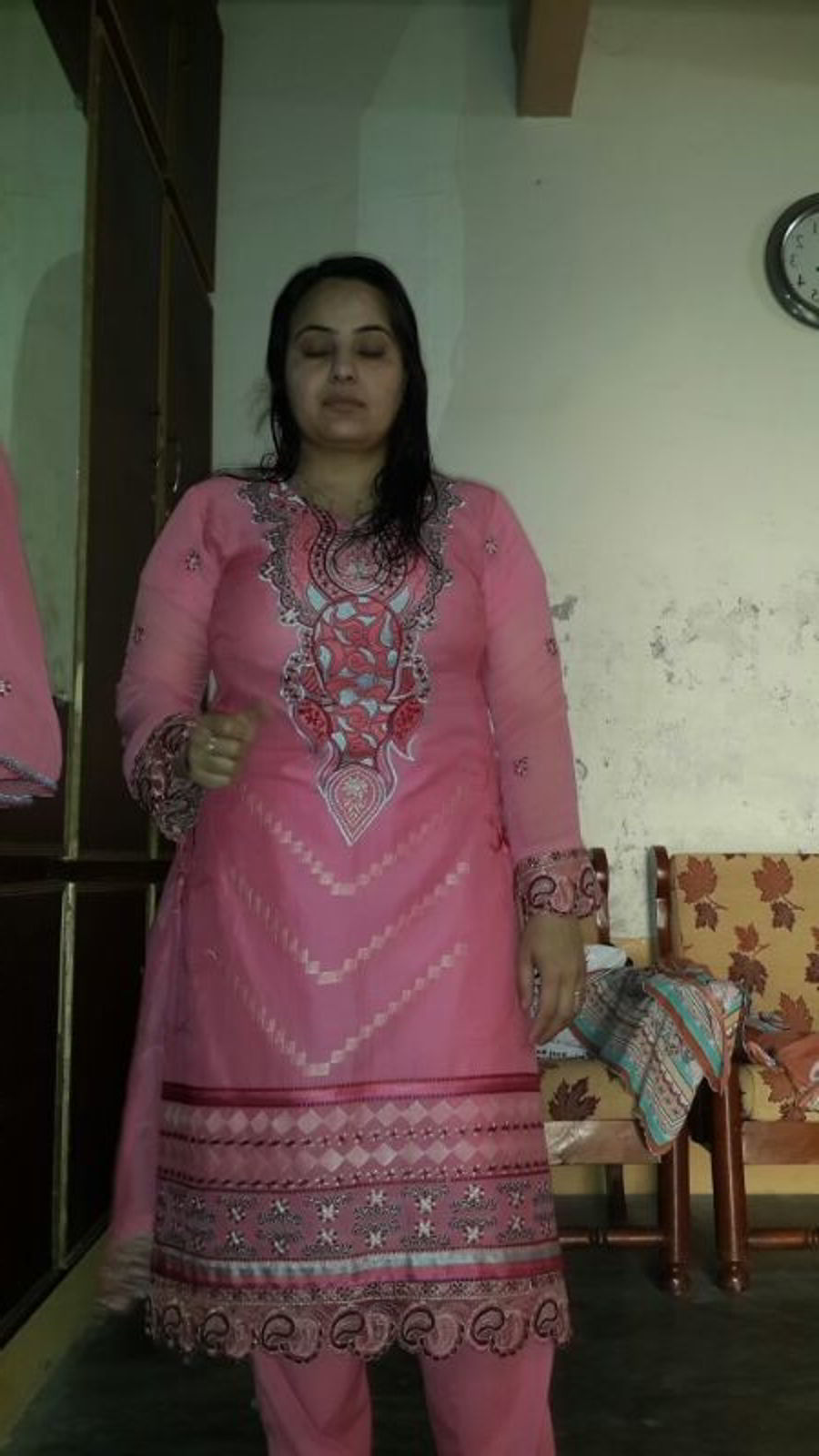 Pinky cute booby bhabhi