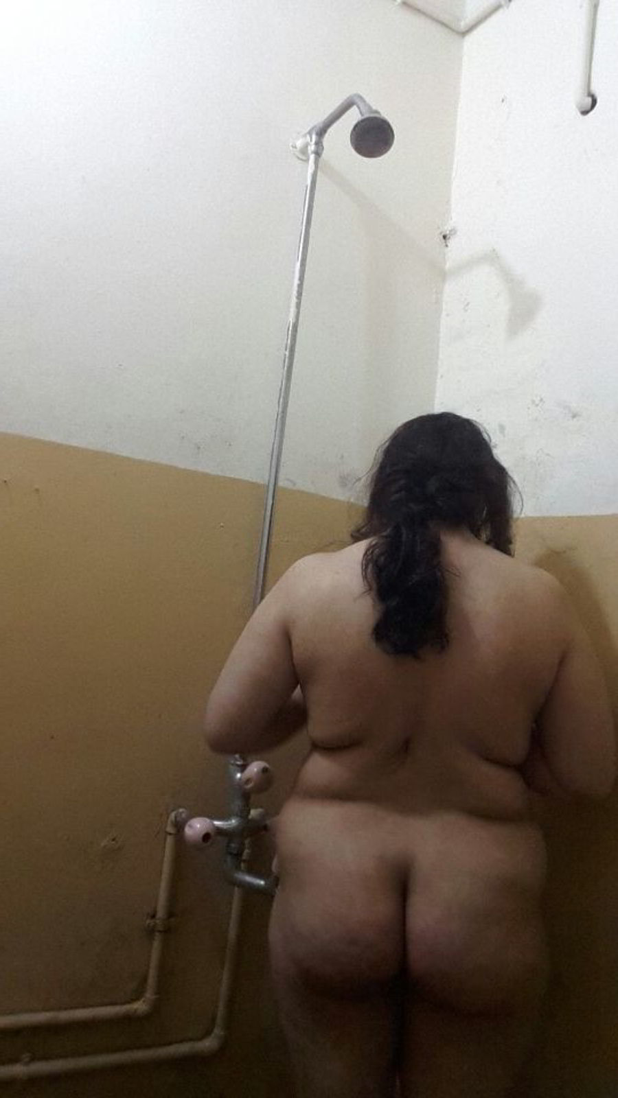 Pinky cute booby bhabhi