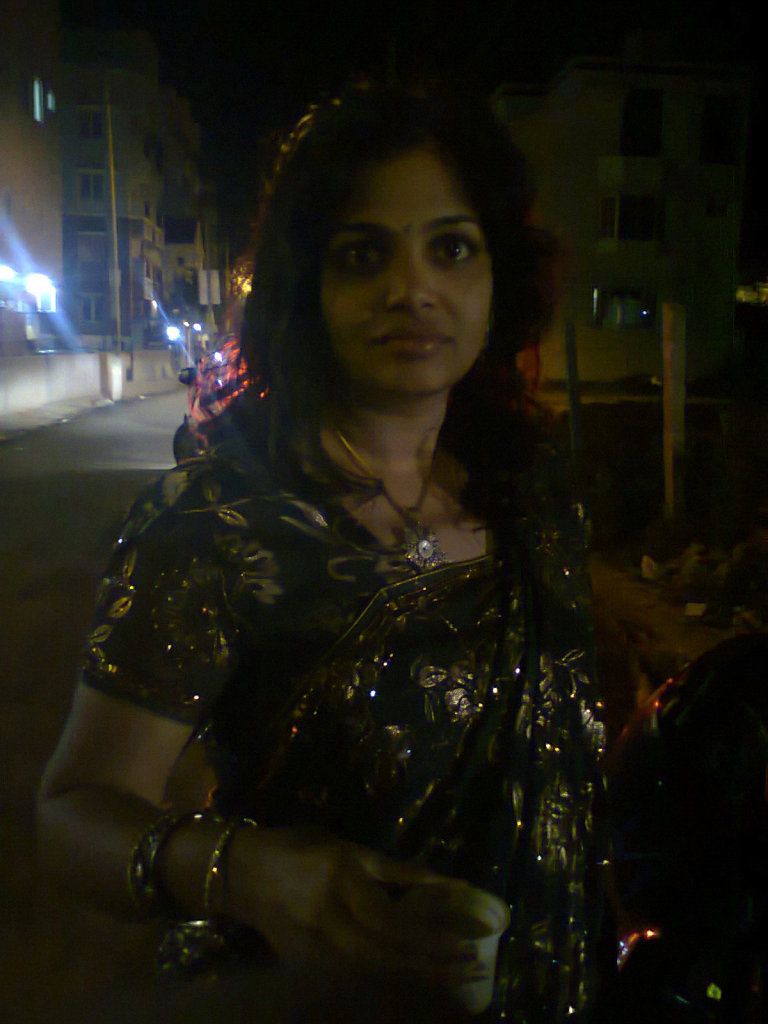 Sexy Indian hot mom enjoying