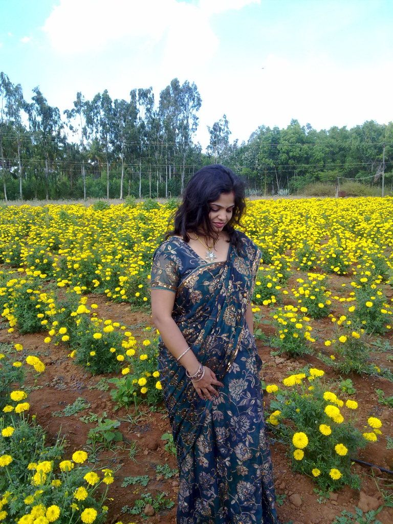 Sexy Indian hot mom enjoying